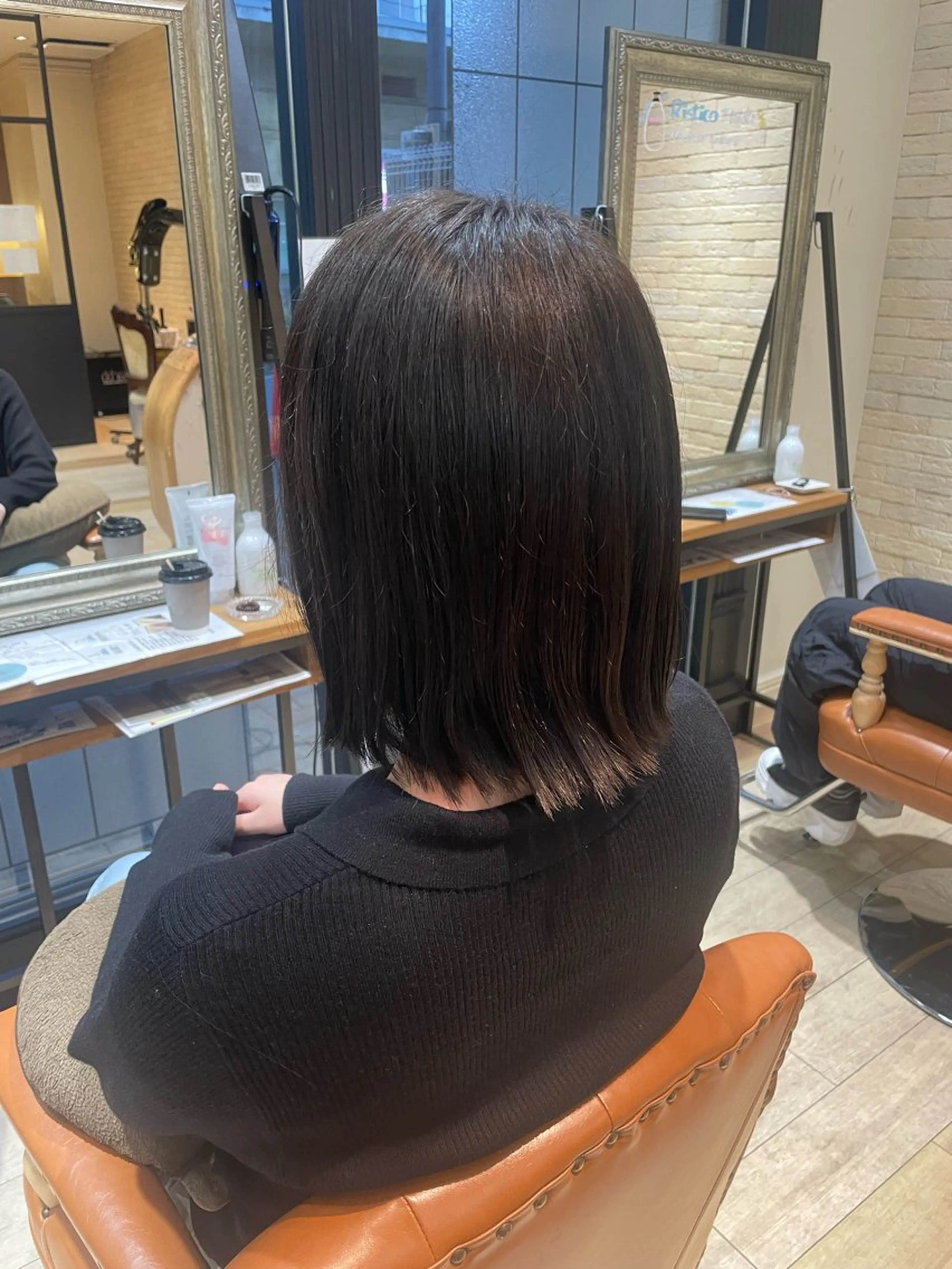 ショート カラー ヘアカラー 松尾 遥花のヘアスタイル