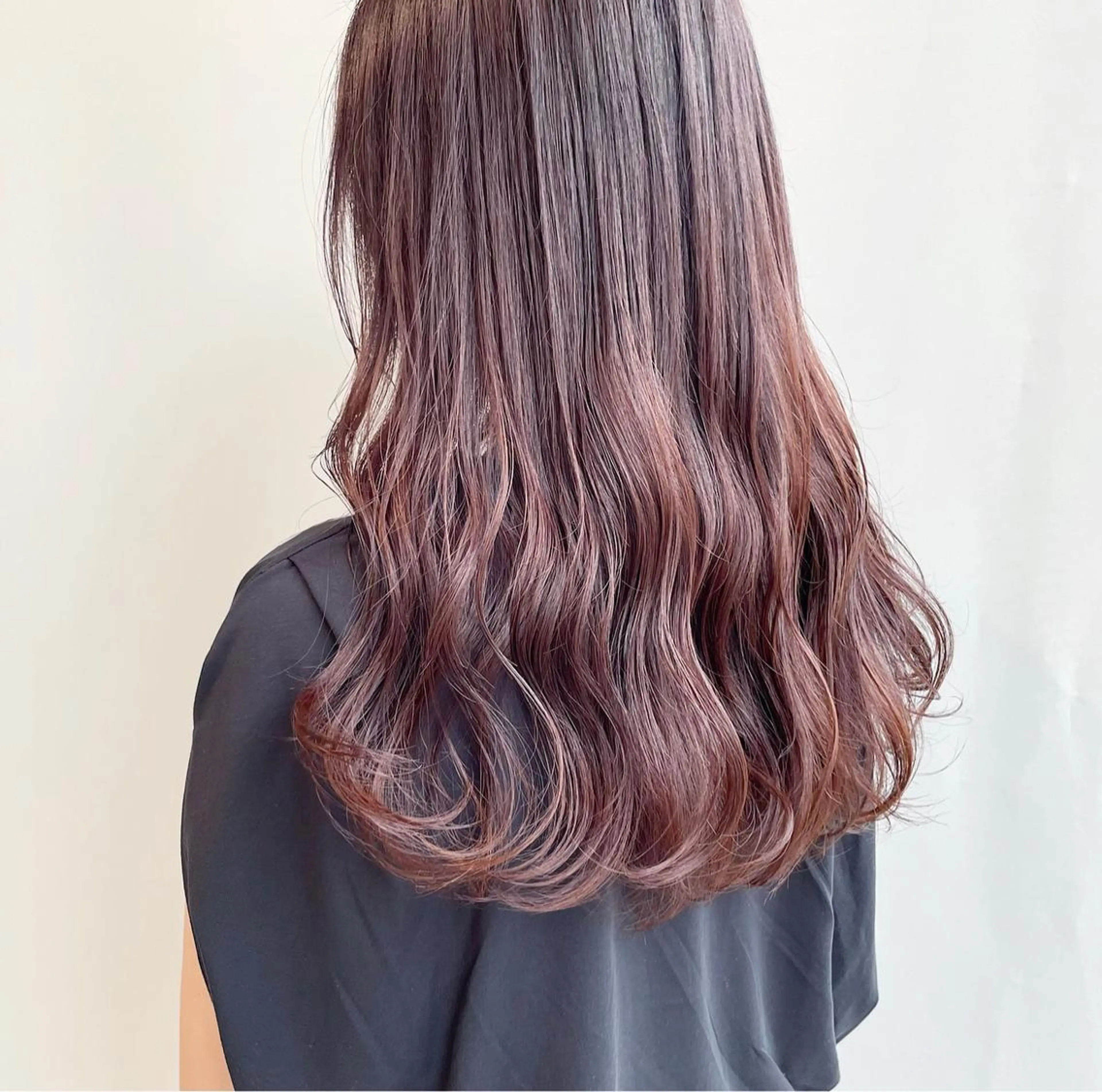 ロング カラー カット ヘアカラー トリートメント 山口 莉奈のヘアスタイル