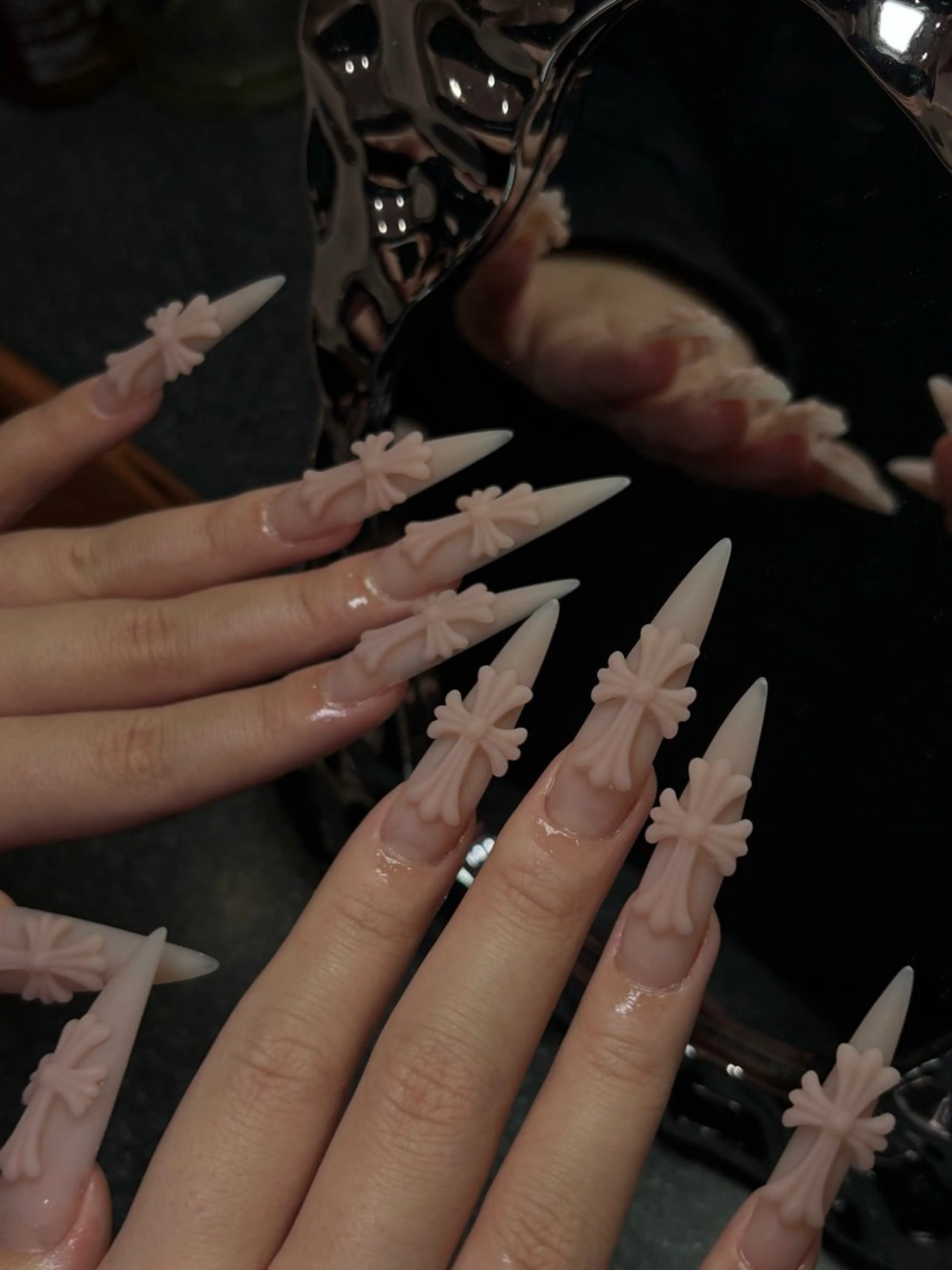 ネイル ロングネイル Dark honey スカルプ専門原宿店のネイルデザイン