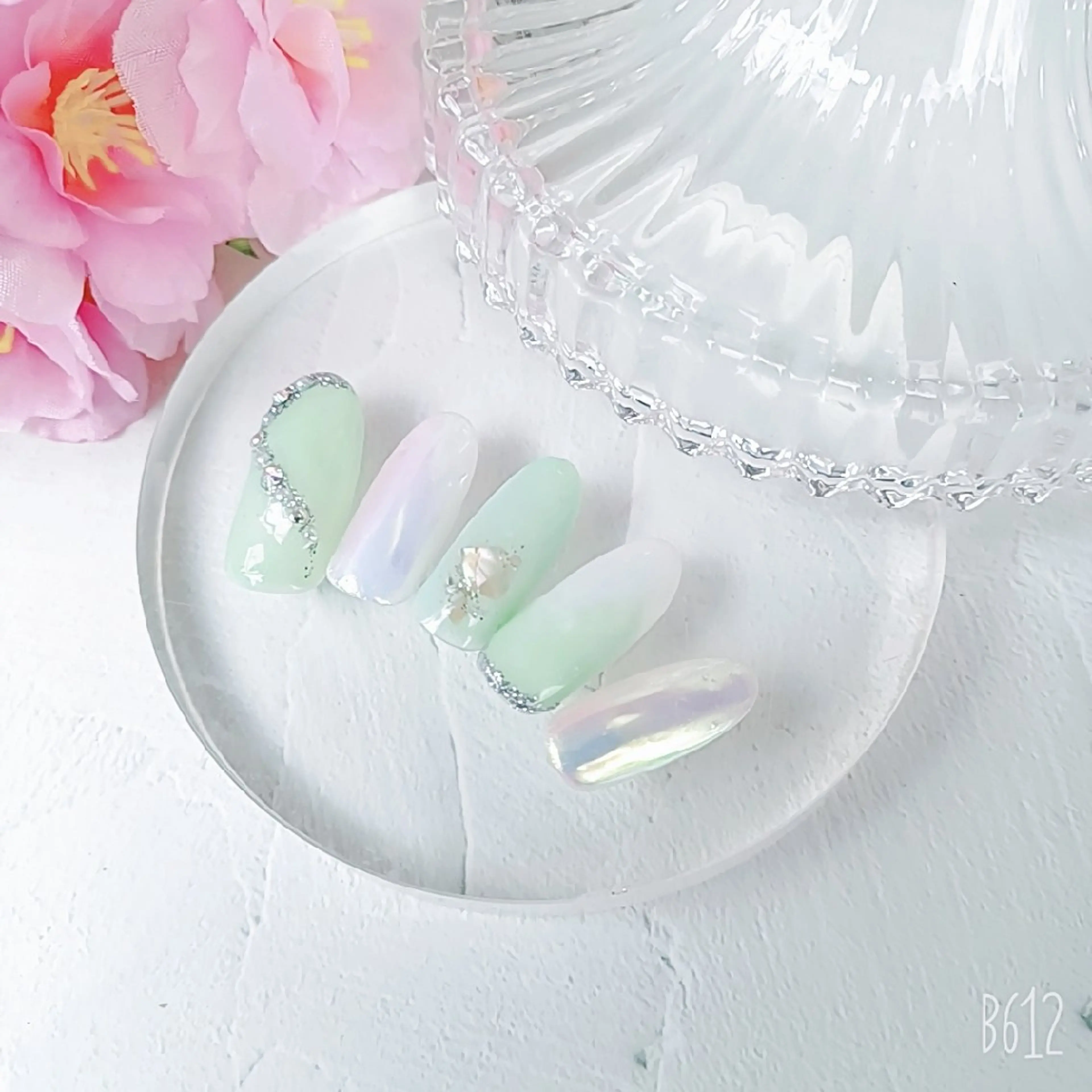 ネイル 本間 いつみのネイルデザイン