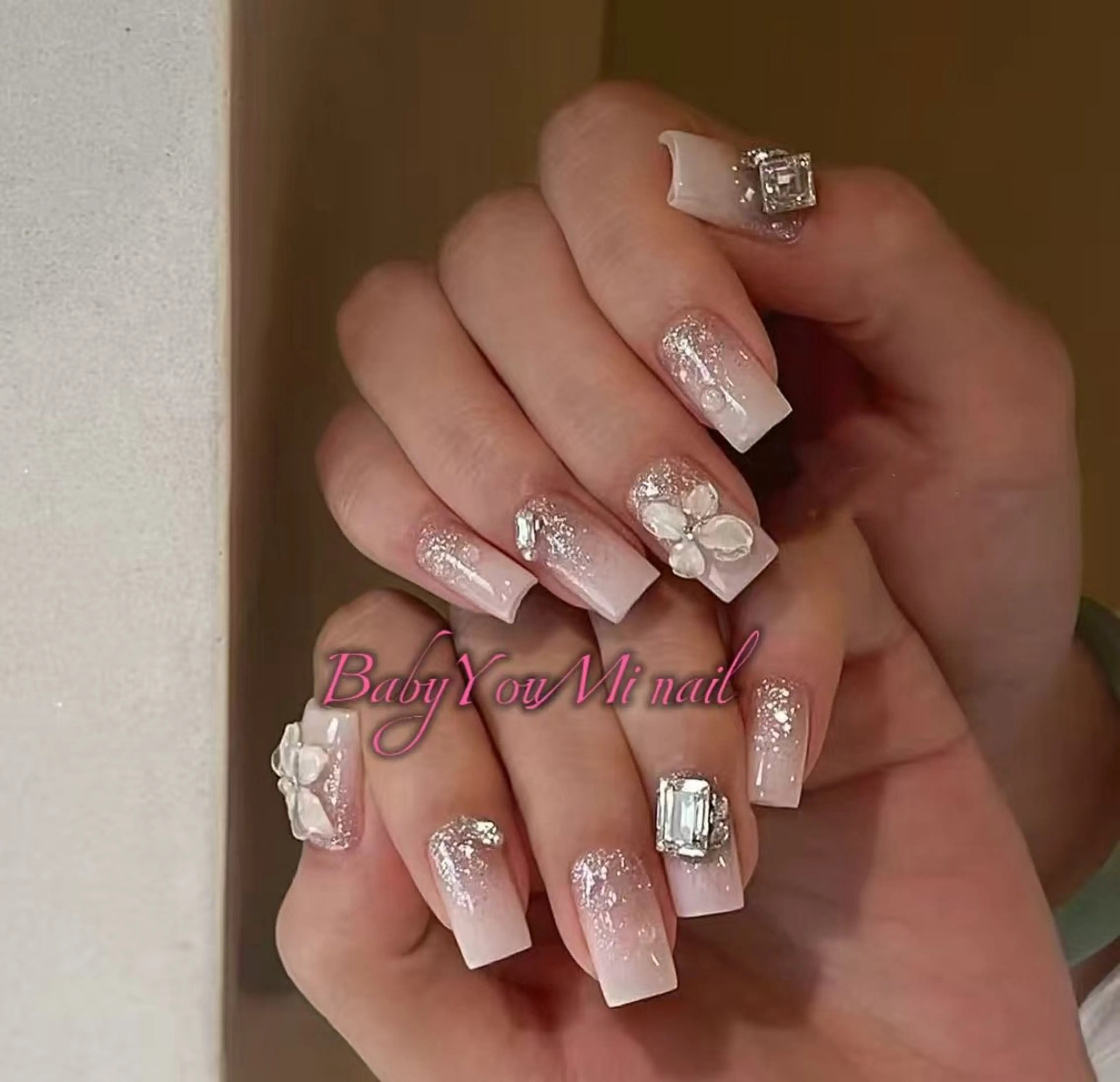 ネイル オーロラネイル フラワーネイル フットネイル フレンチネイル ジェルネイル ハンドネイル 相沢 さやかのネイルデザイン