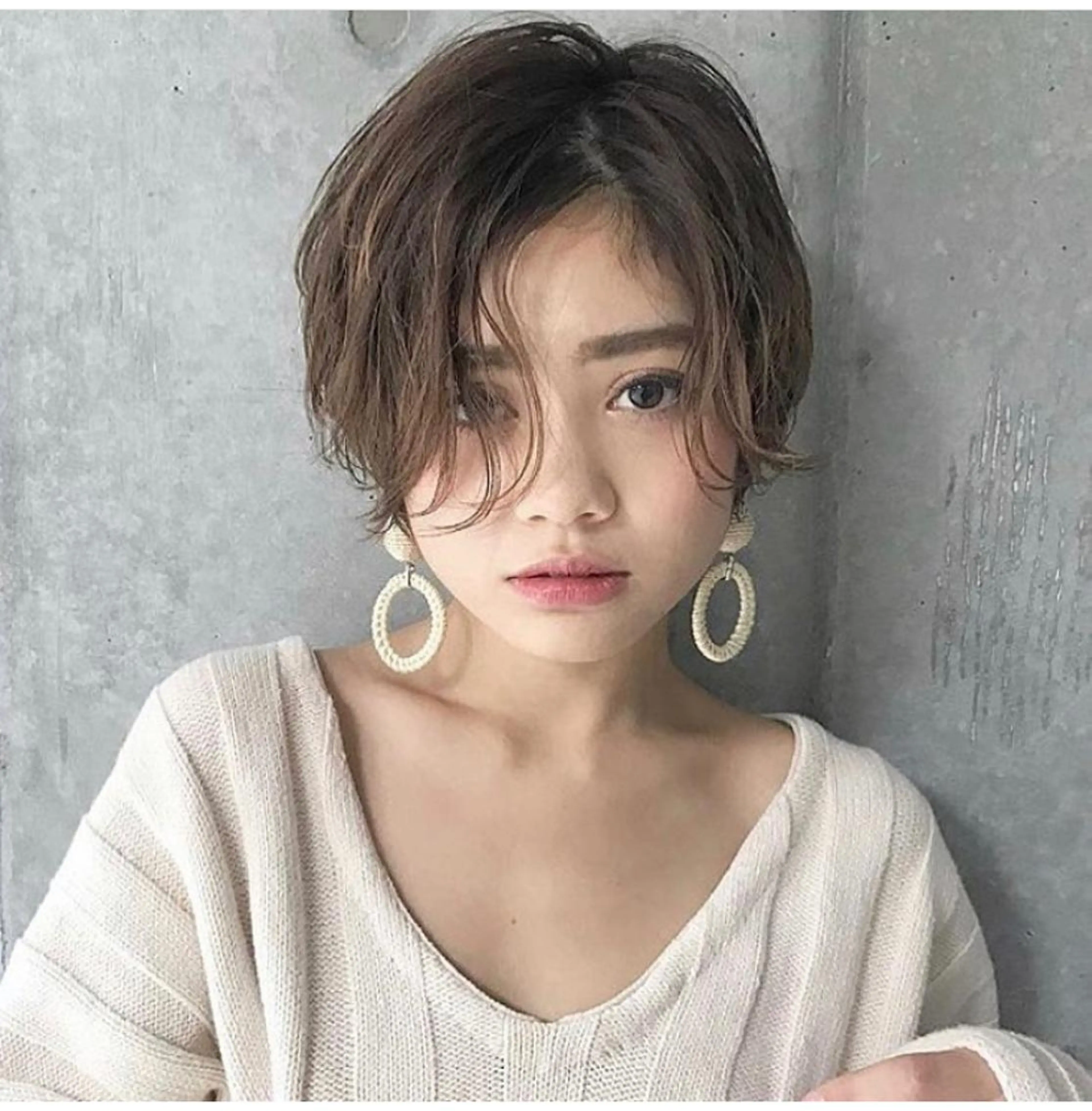 ショート カラー ショートヘア 伊 杏のヘアスタイル