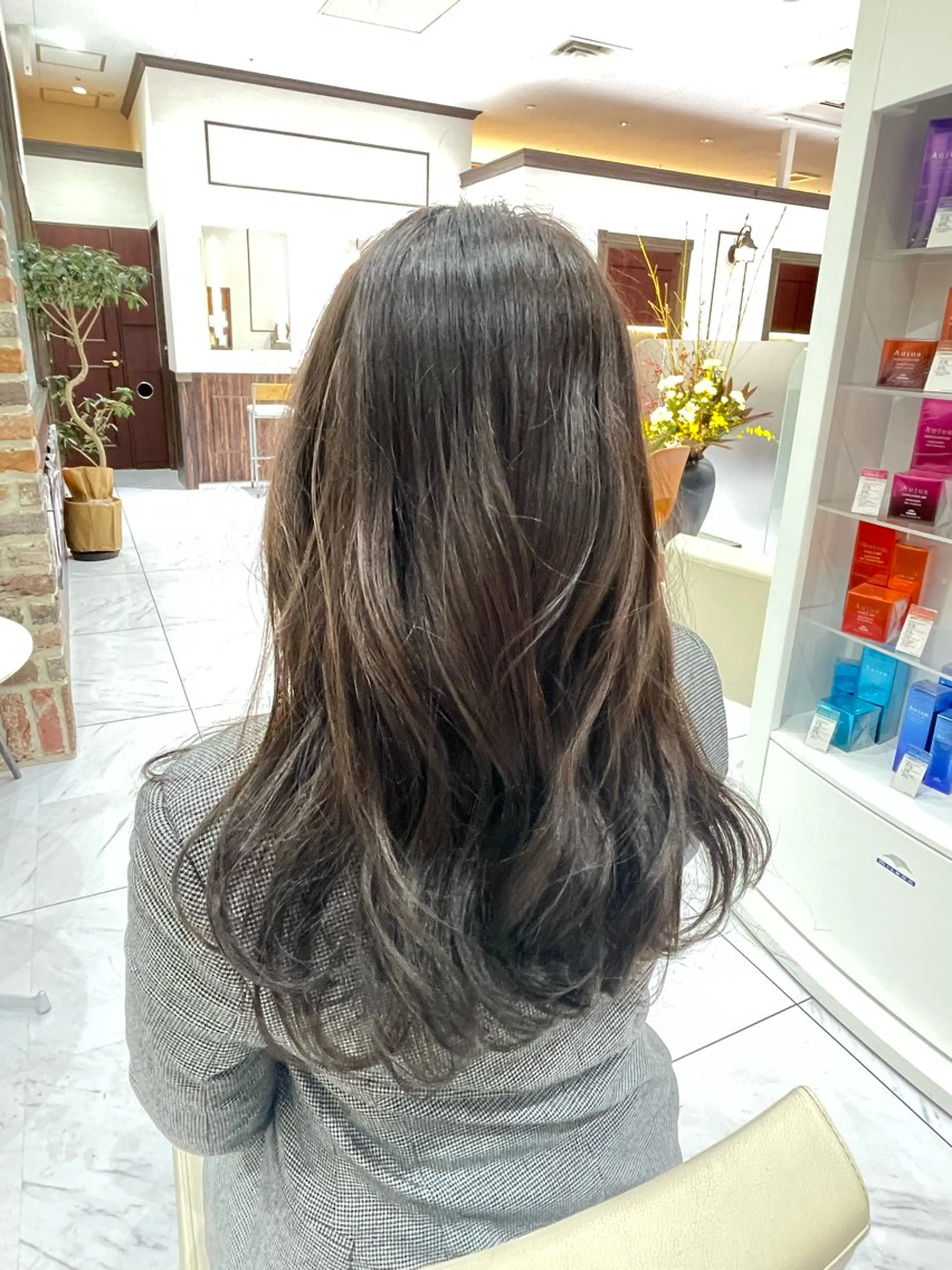 ロング カラー いとう このみのヘアスタイル