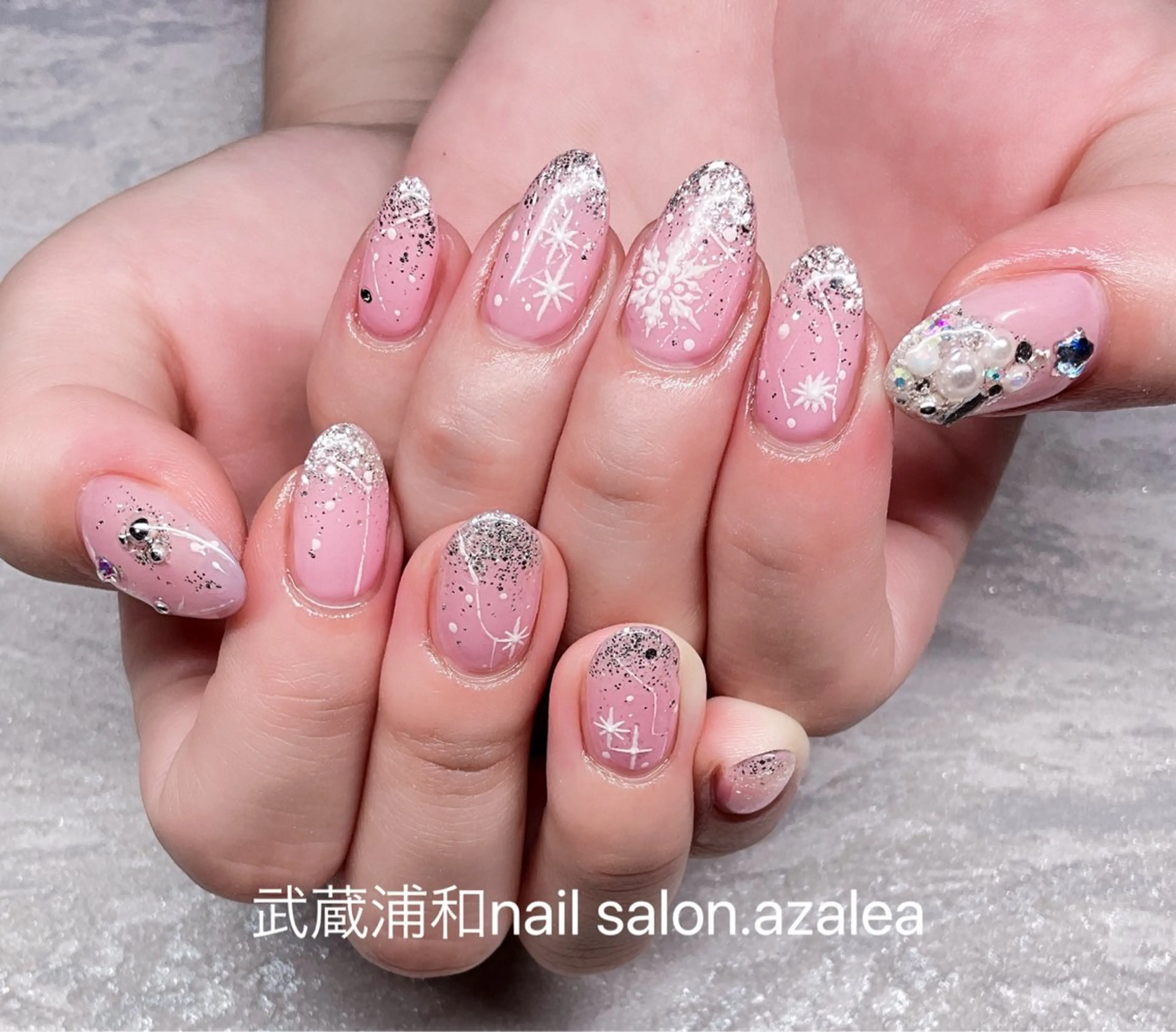 ネイル ハンドネイル R inのネイルデザイン