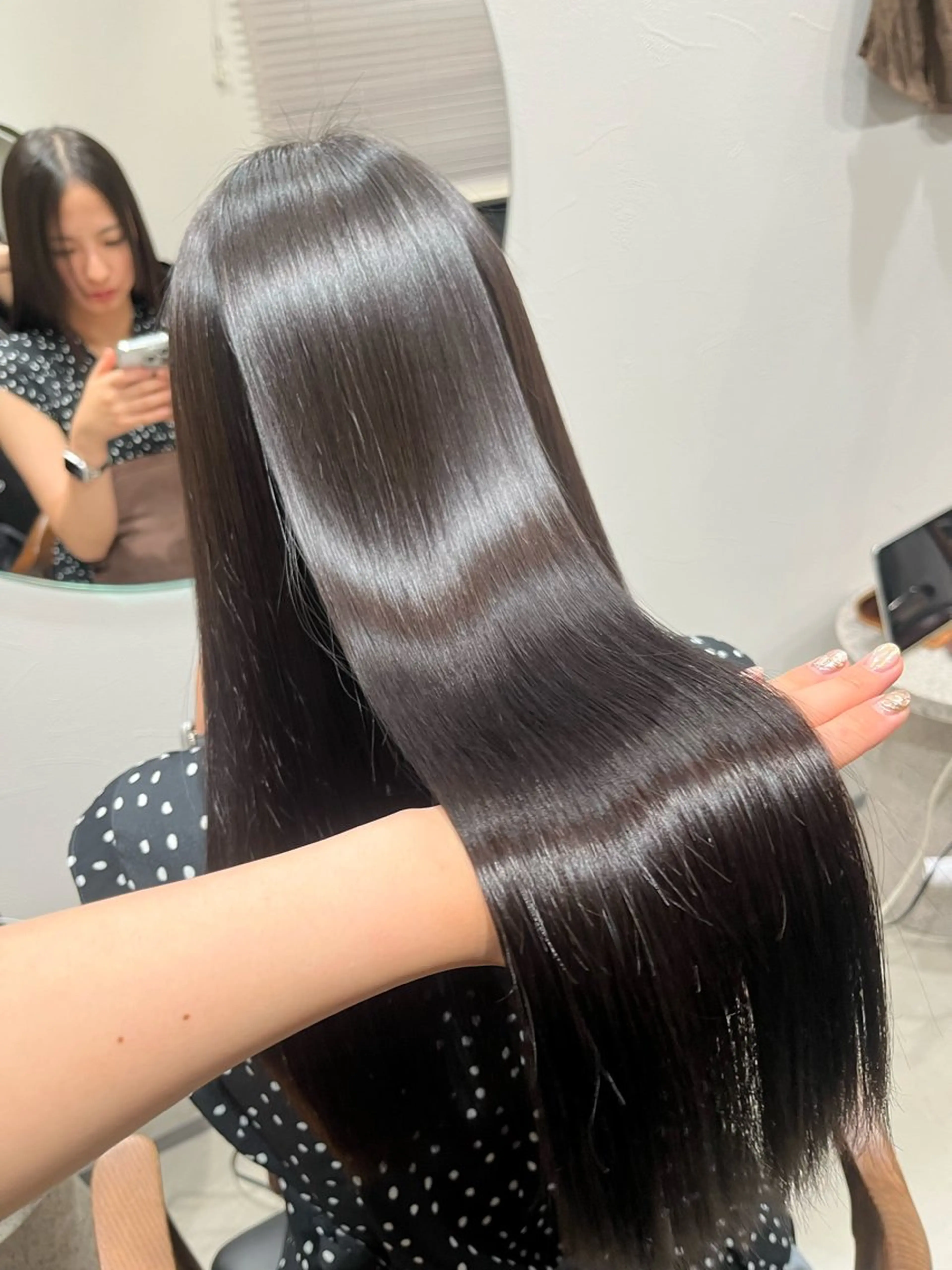 ロング 原口 桃歌のヘアスタイル