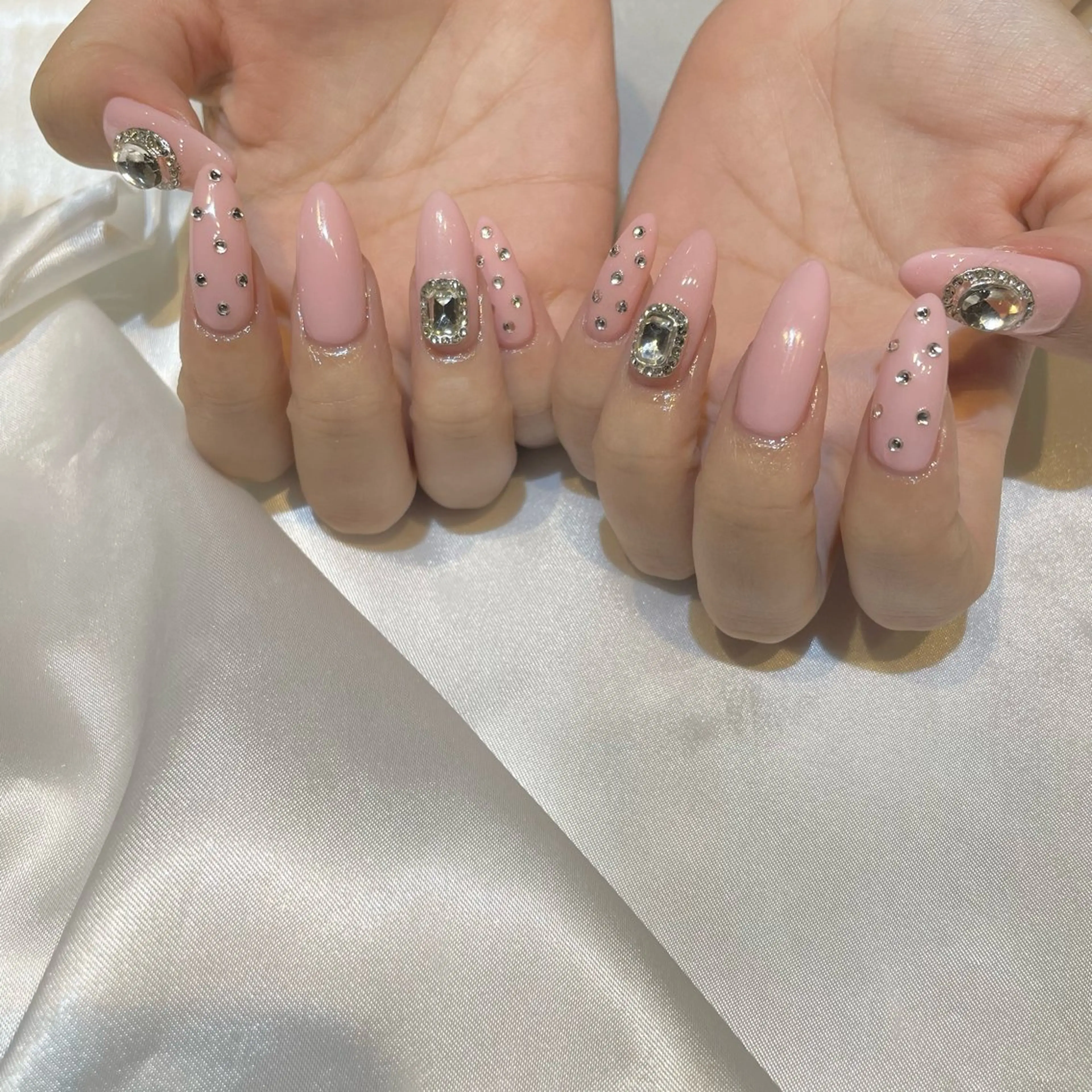 ネイル ハンドネイル 糀屋 彩奈のネイルデザイン