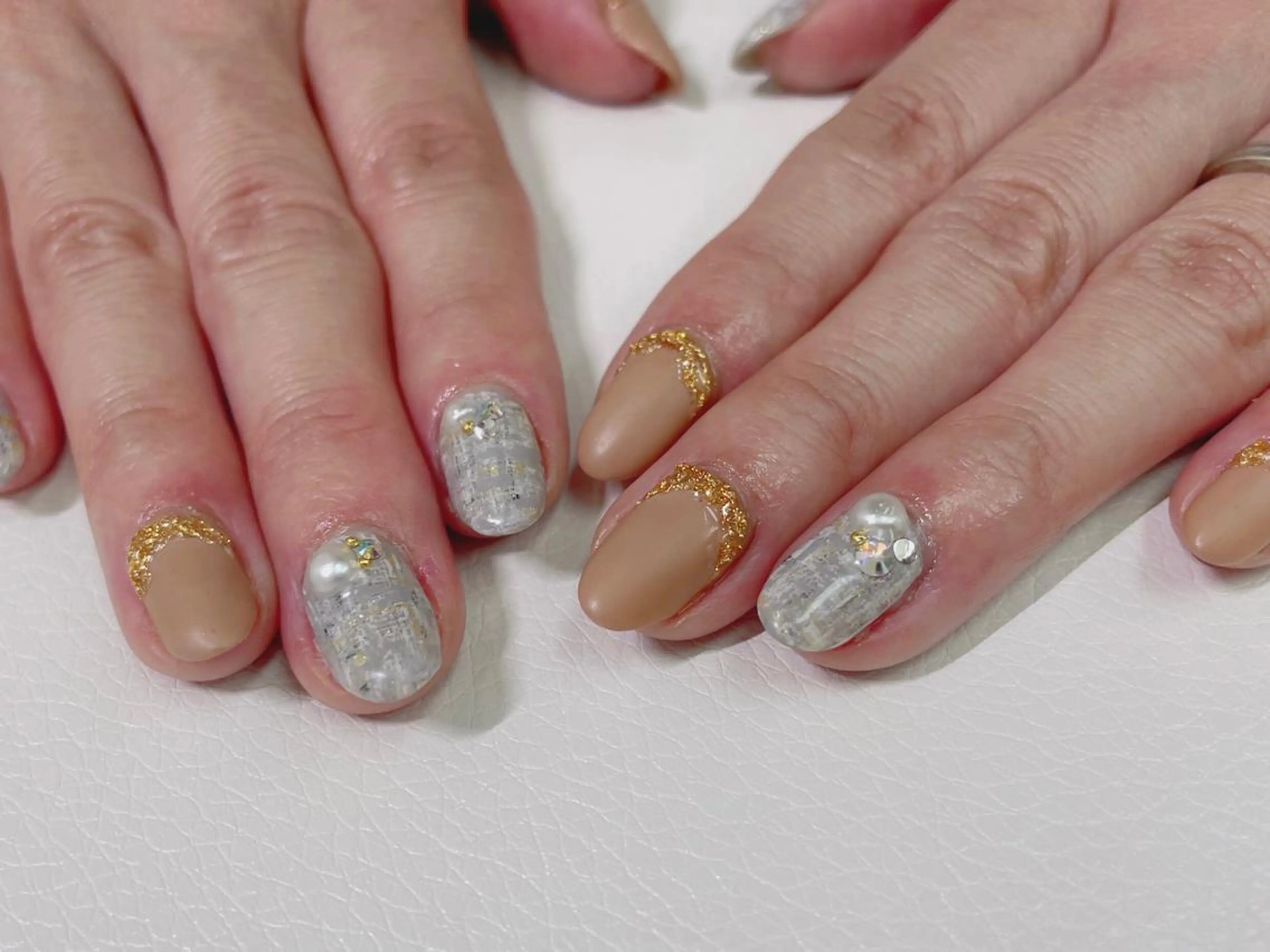 ネイル ツイードネイル ami eye&nail所属・小林 亜美のマツエク・マツパデザイン