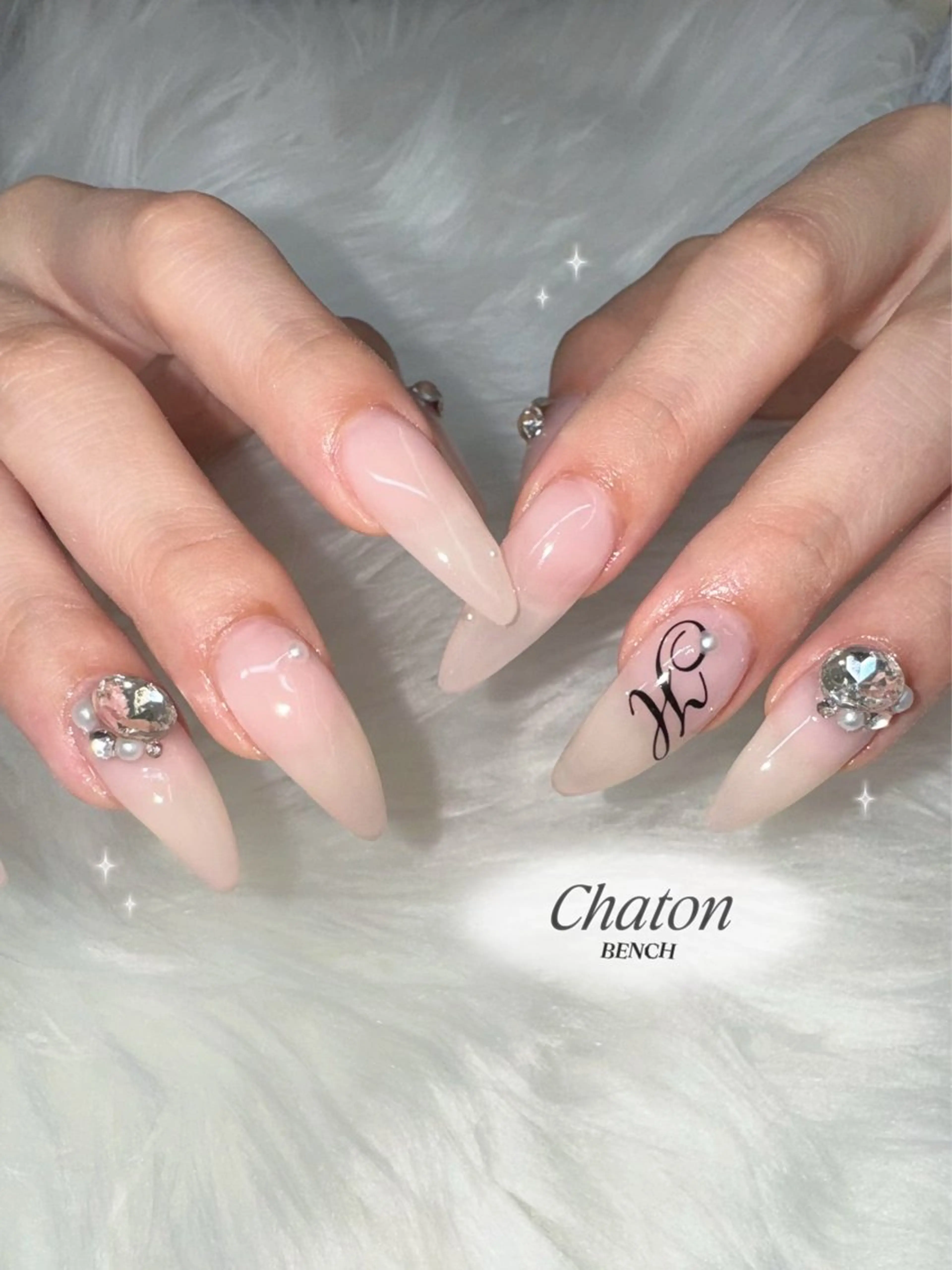 ネイル BENCH Chatonのネイルデザイン