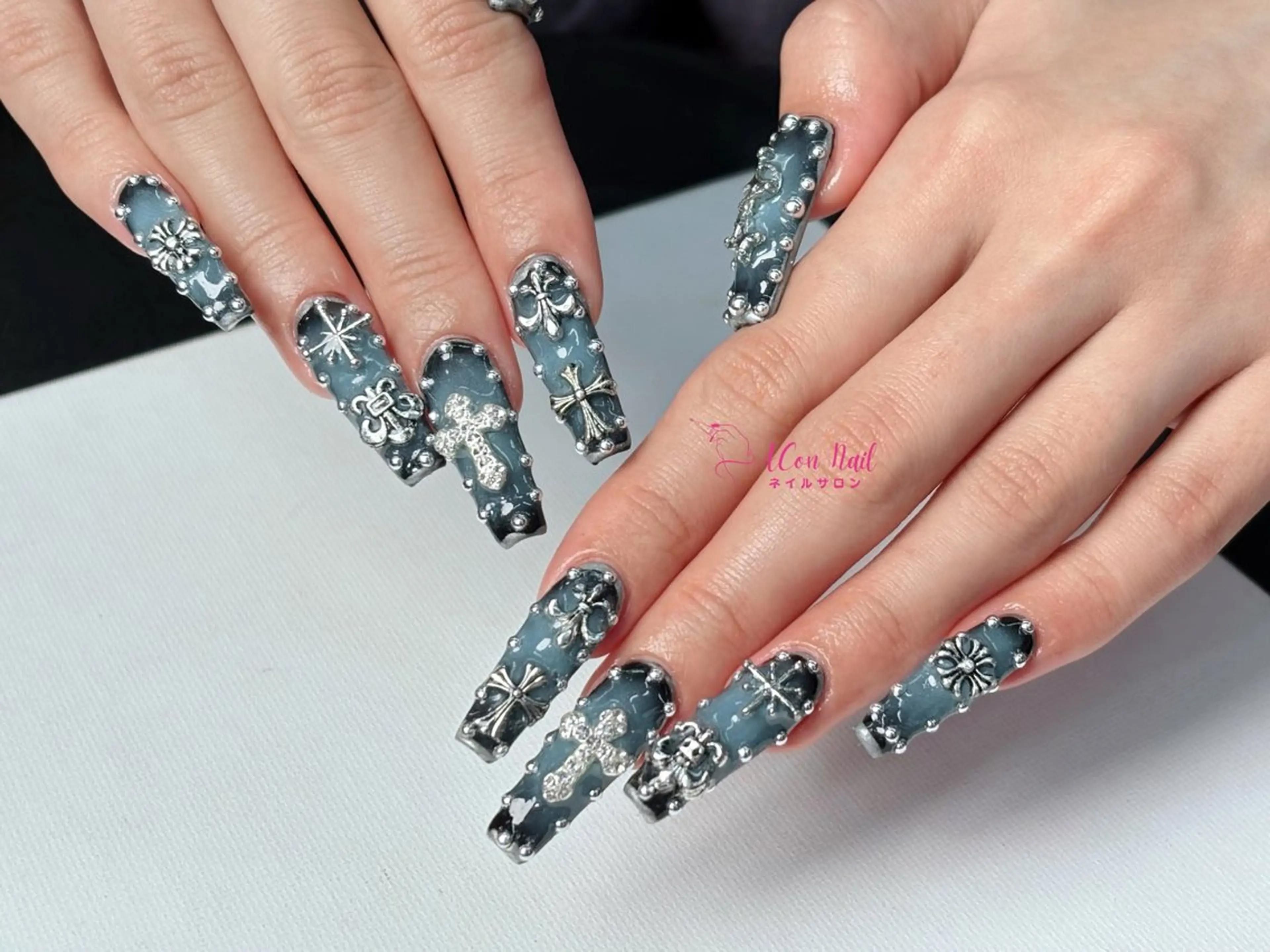 ネイル 桜ネイル 長さ出し フラワーネイル フレンチネイル ジェルネイル ハンドネイル AConNailSalon所属・ACon NailSalonのネイルデザイン