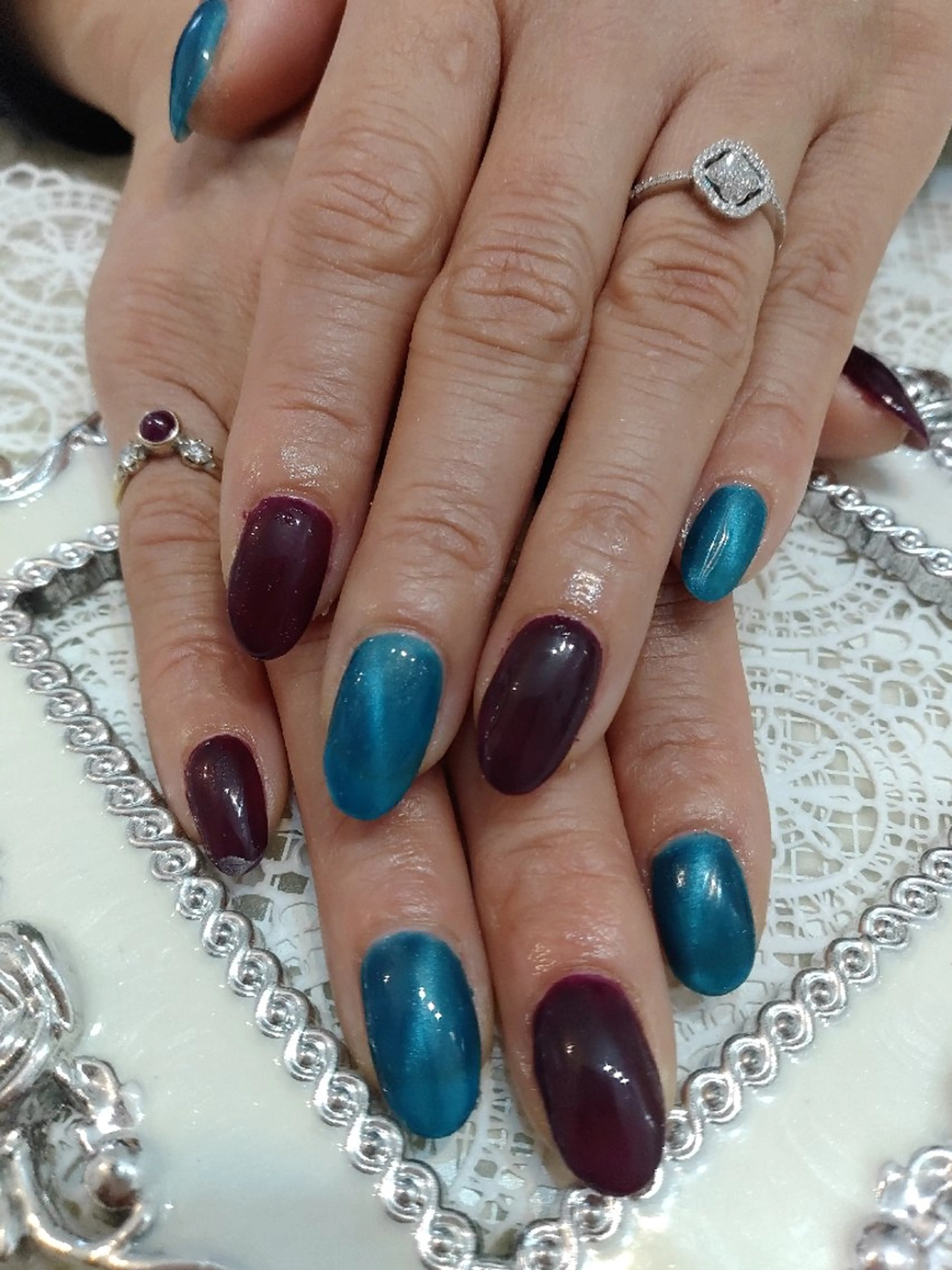 ネイル エステとネイル ローズコンフォートのネイルデザイン