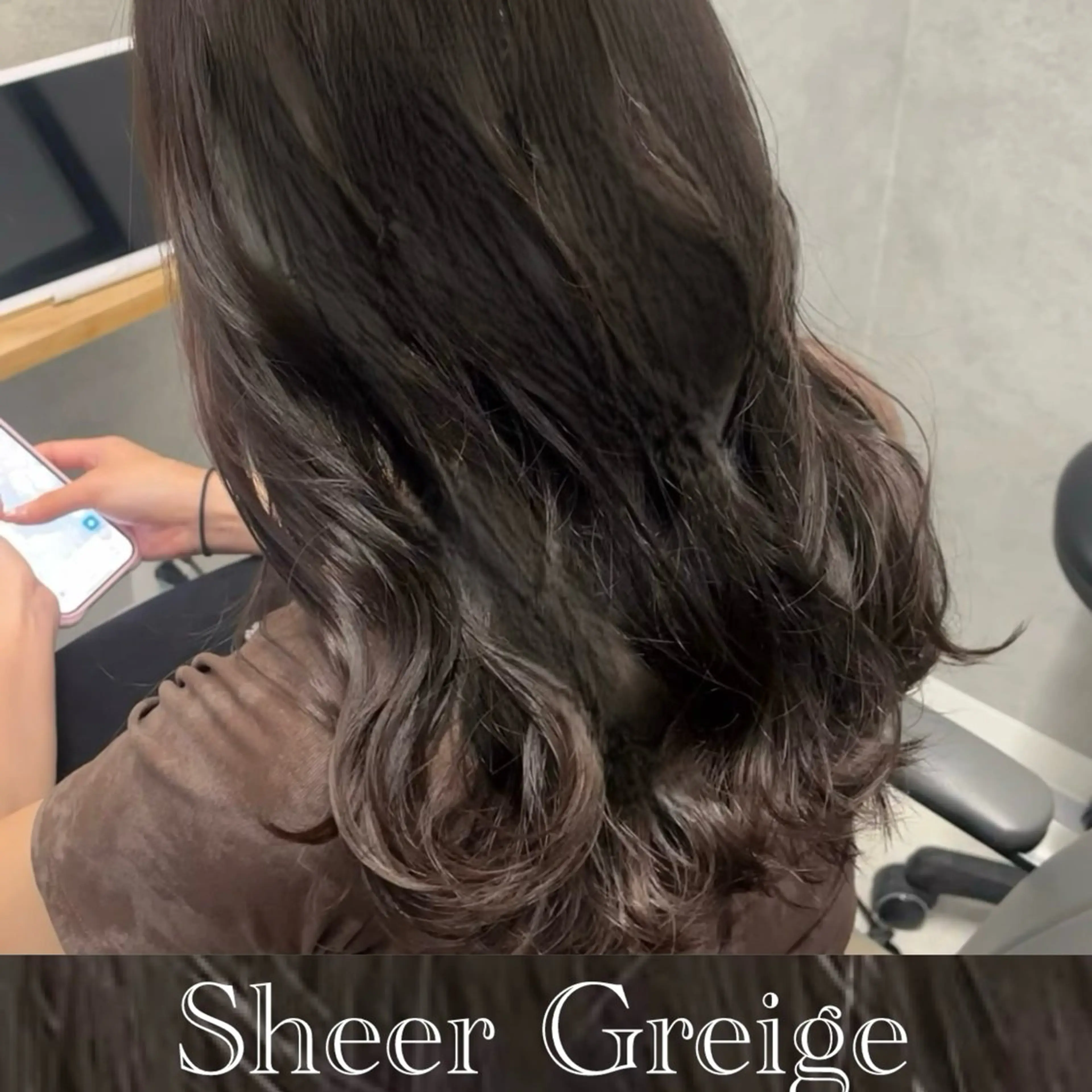 【平日限定】ダメージを抑えて艶髪に｜髪質改善カラー＋髪質改善トリートメントの写真