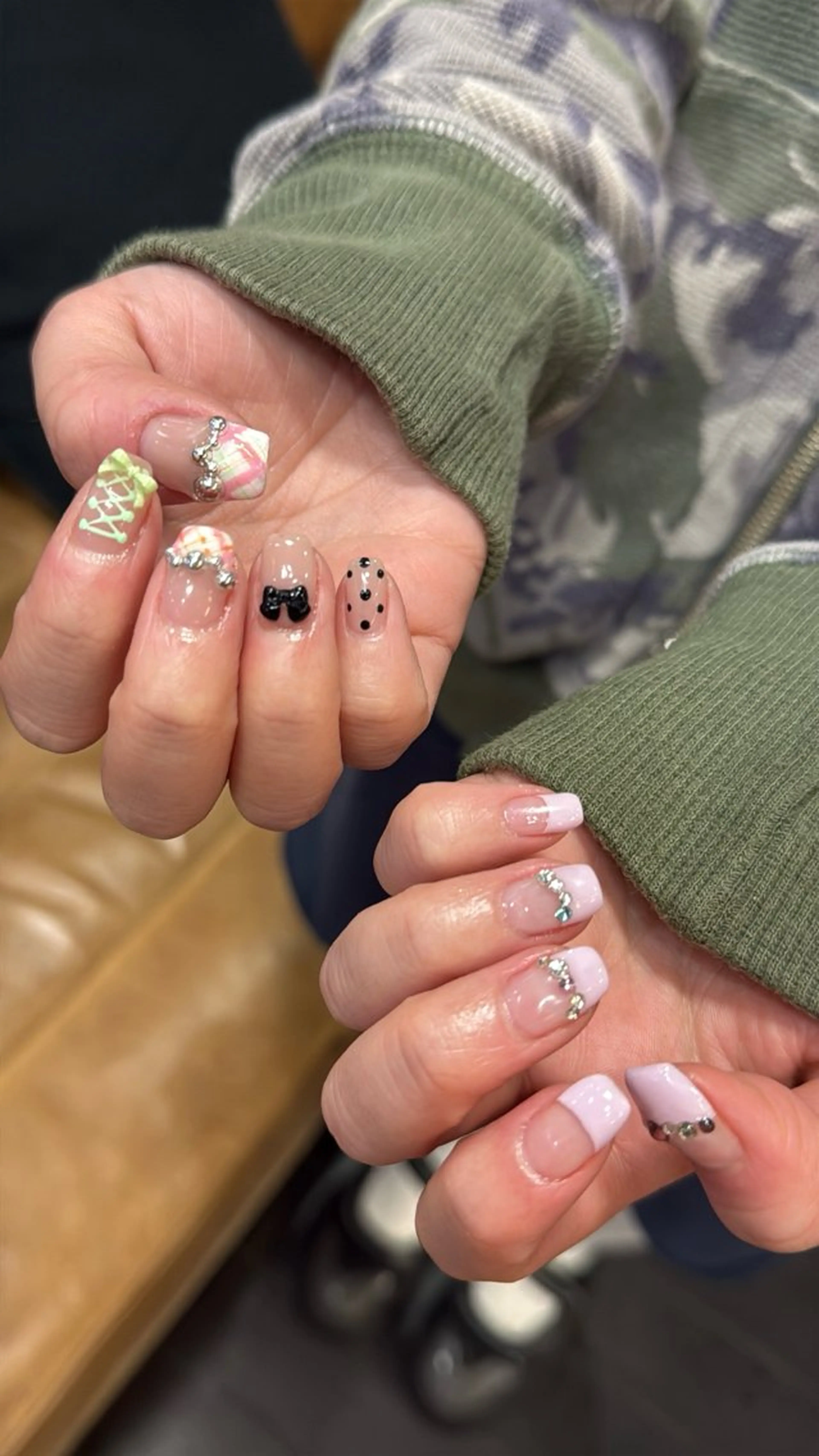 ネイル フラッシュネイル フラッシュマグ フットネイル フレンチネイル 韓国ネイル ハンドネイル SAKU nail 作島茜のネイルデザイン