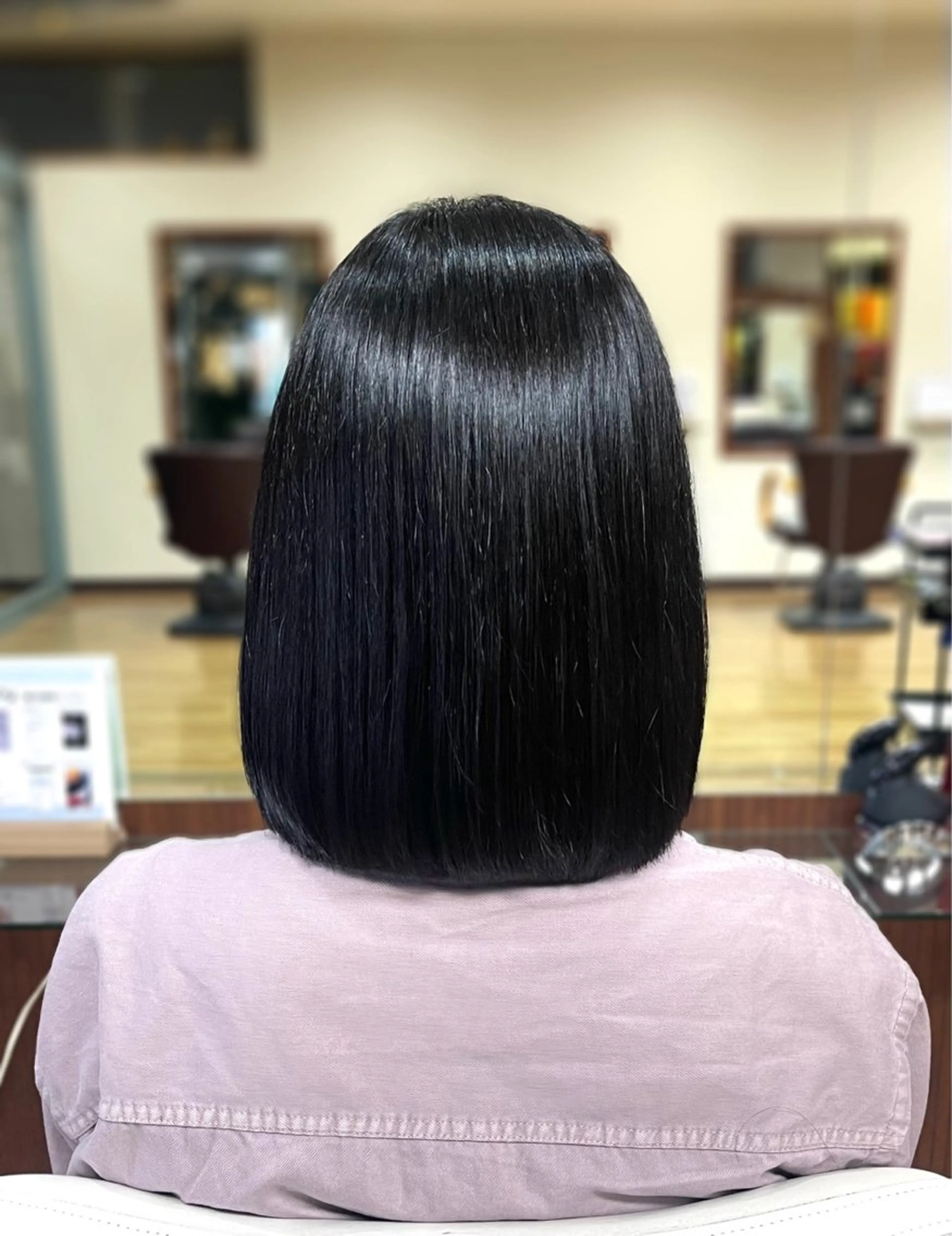 ミディアム 葛野 七海のヘアスタイル