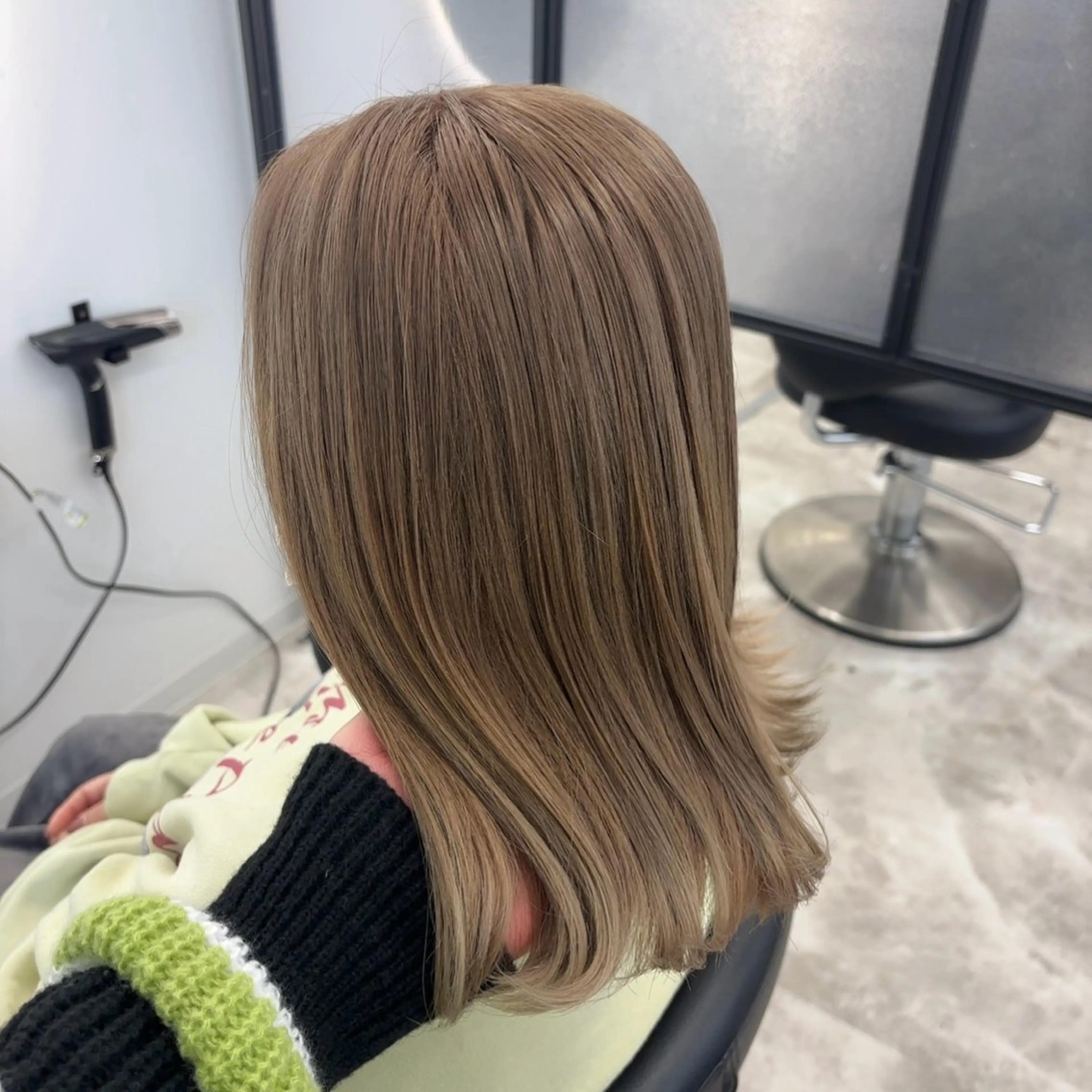 セミロング カラー ヘアカラー Ren. 🦋デザインカラーのヘアスタイル