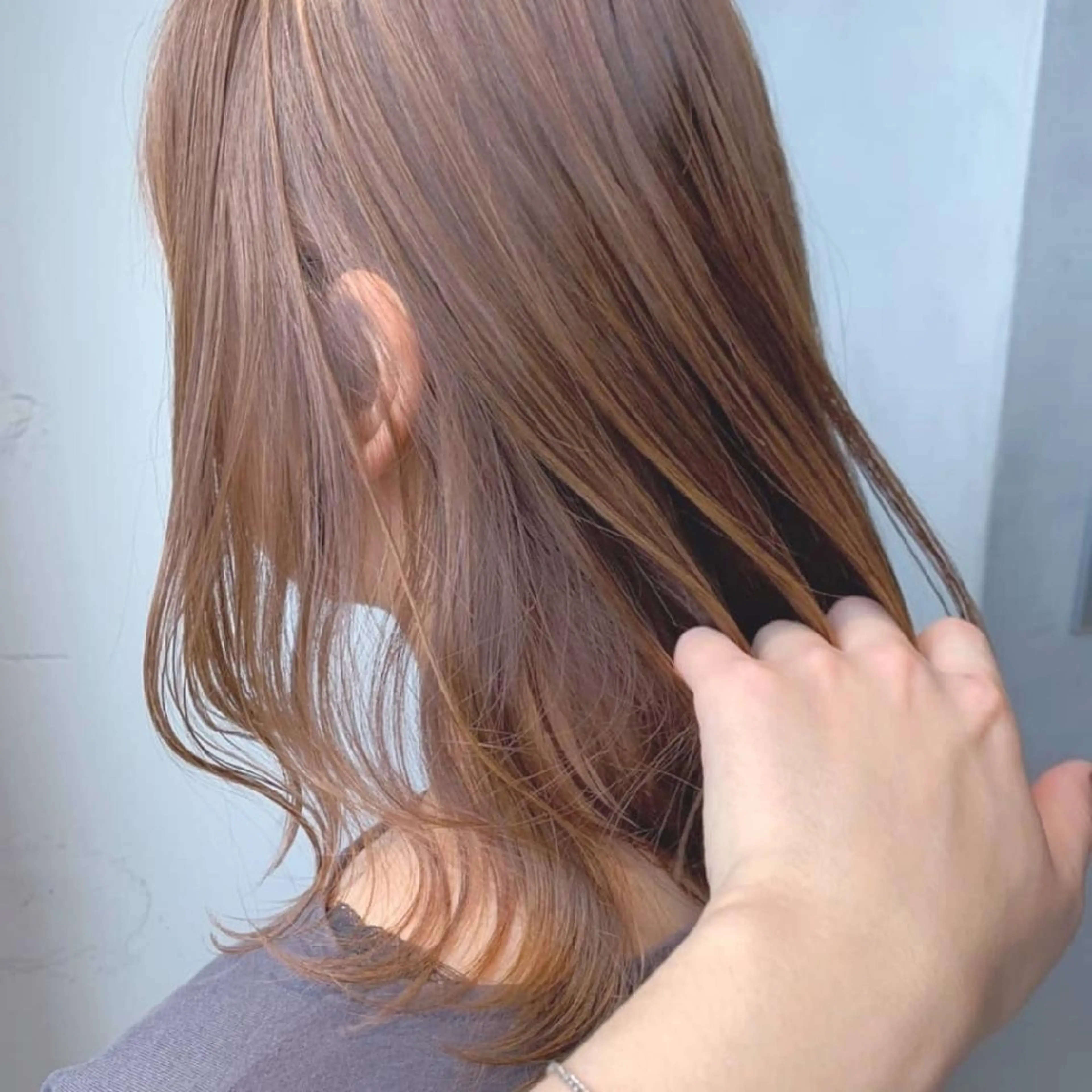 ミディアム カット ヘアカラー トリートメント 美髪矯正/艶カラー ボブ/栄/鐘ヶ江純也のヘアスタイル