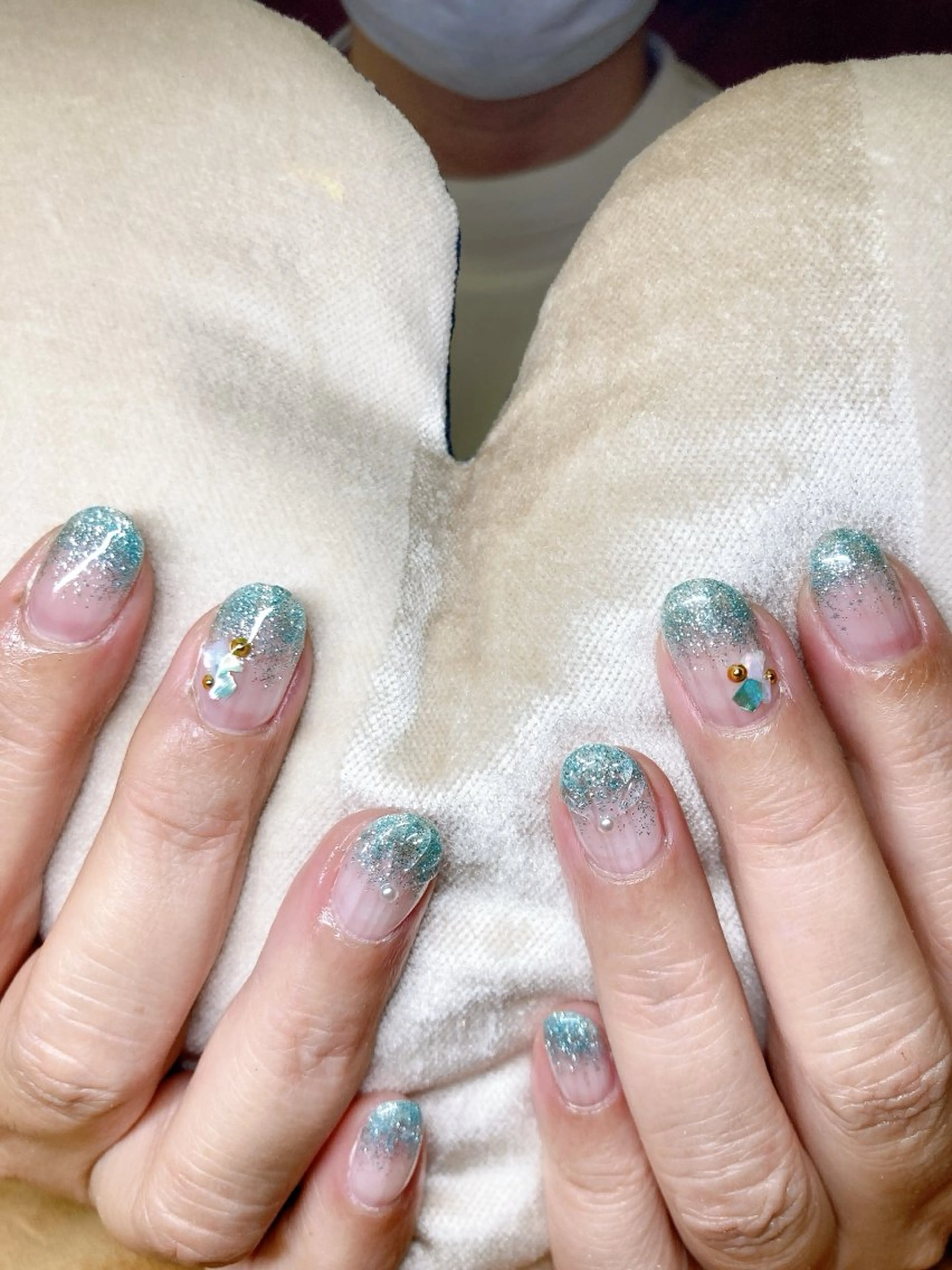 ネイル ECLAT エクラ所属・寺山 千鶴のネイルデザイン