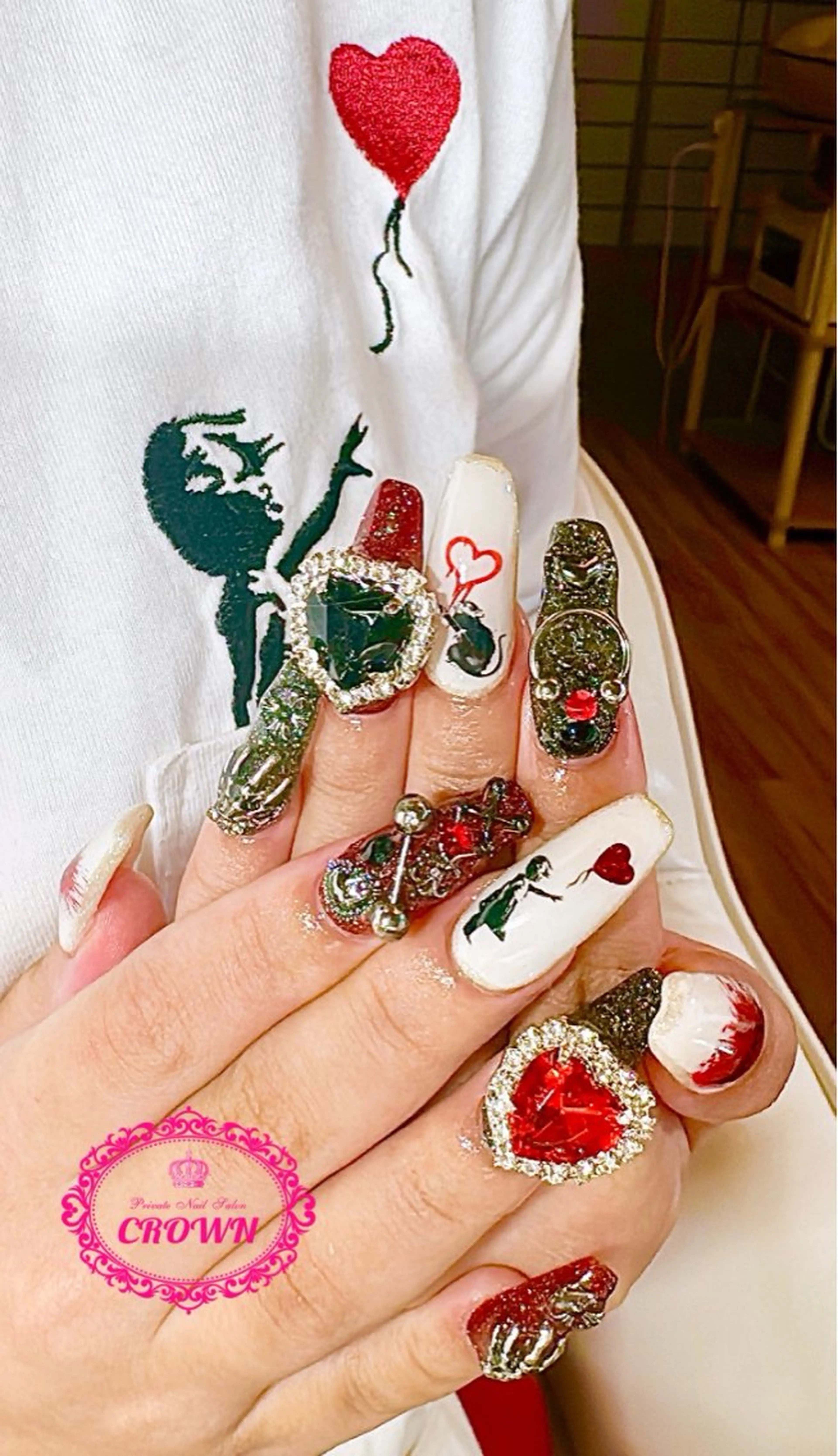 ネイル CROWN プライベートサロンのネイルデザイン