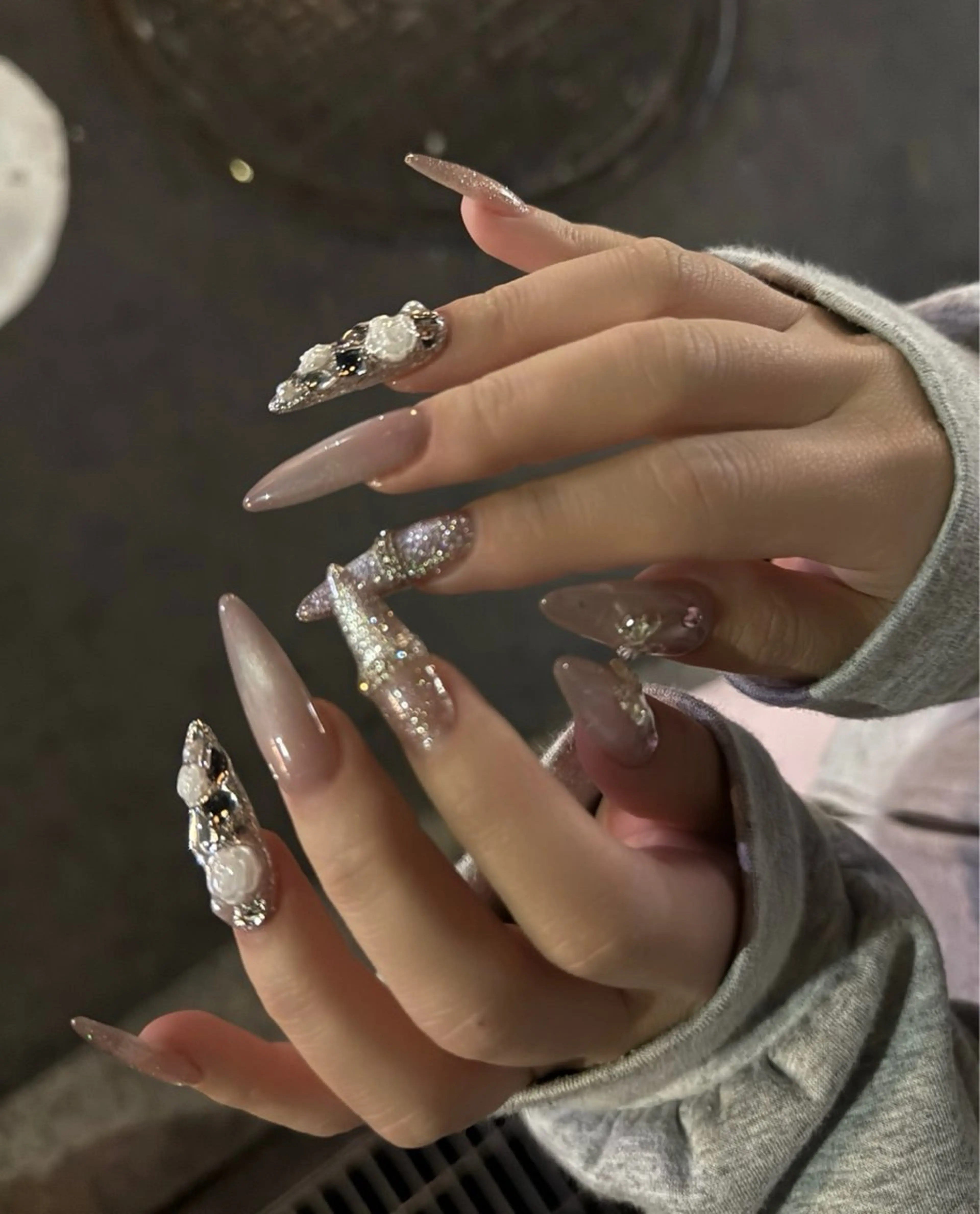 オフあり💙チップ10本長さだし+designネイル💙の写真