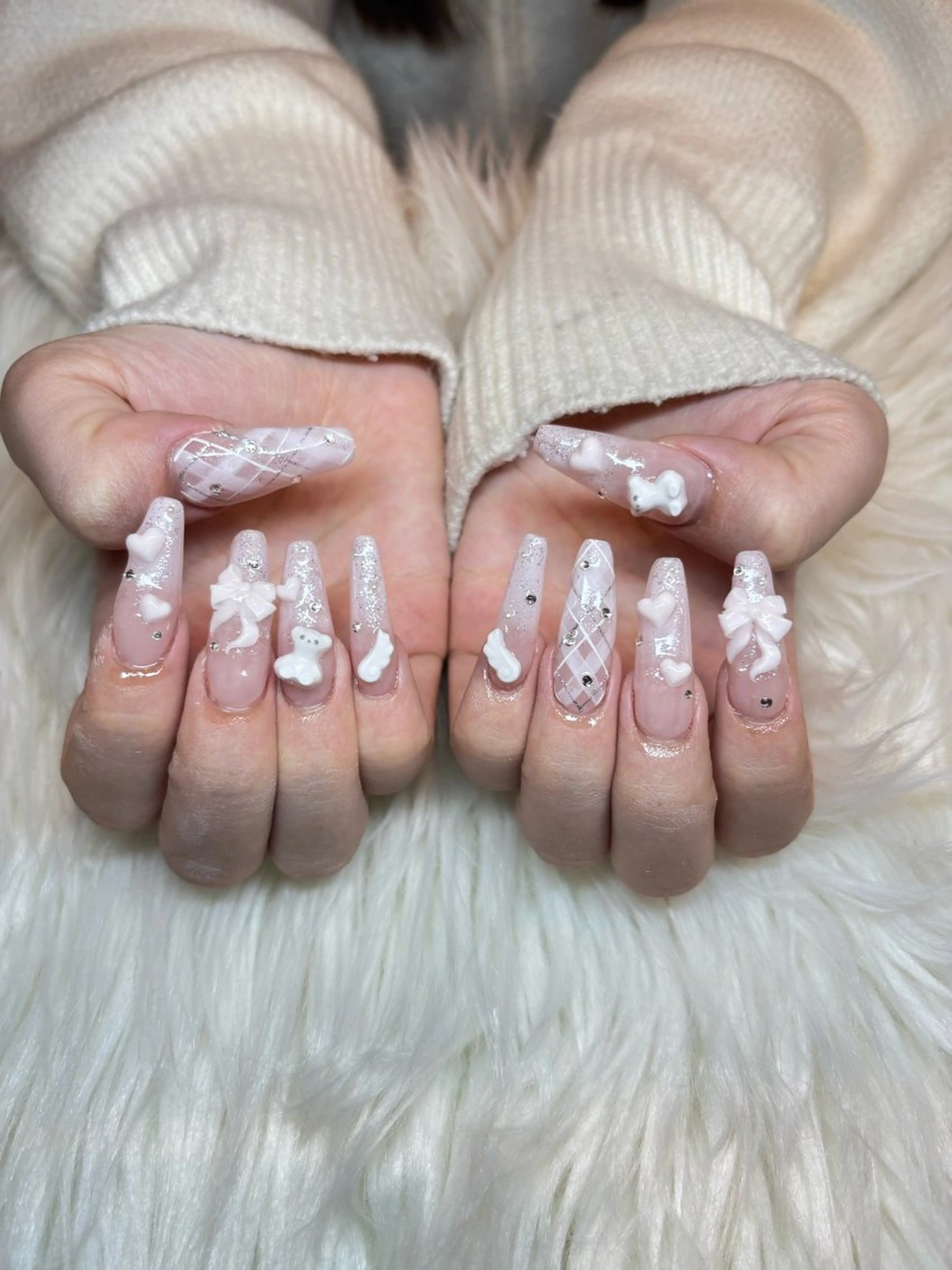 ネイル ハンドネイル 倫実/スカルプ /ガーリー/個性派のネイルデザイン