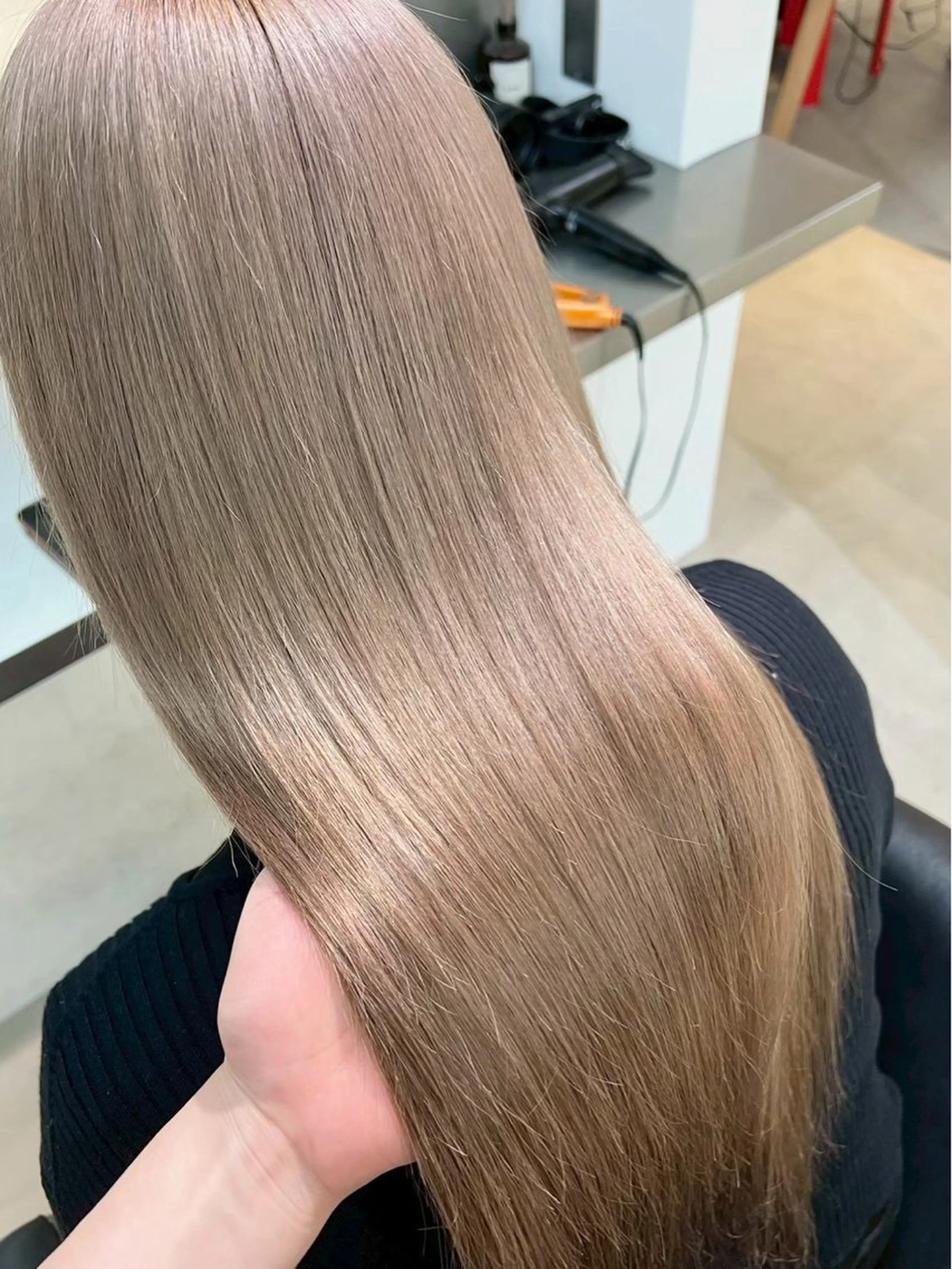 セミロング ヘアカラー MAHIRO LUCKTOKYOのヘアスタイル
