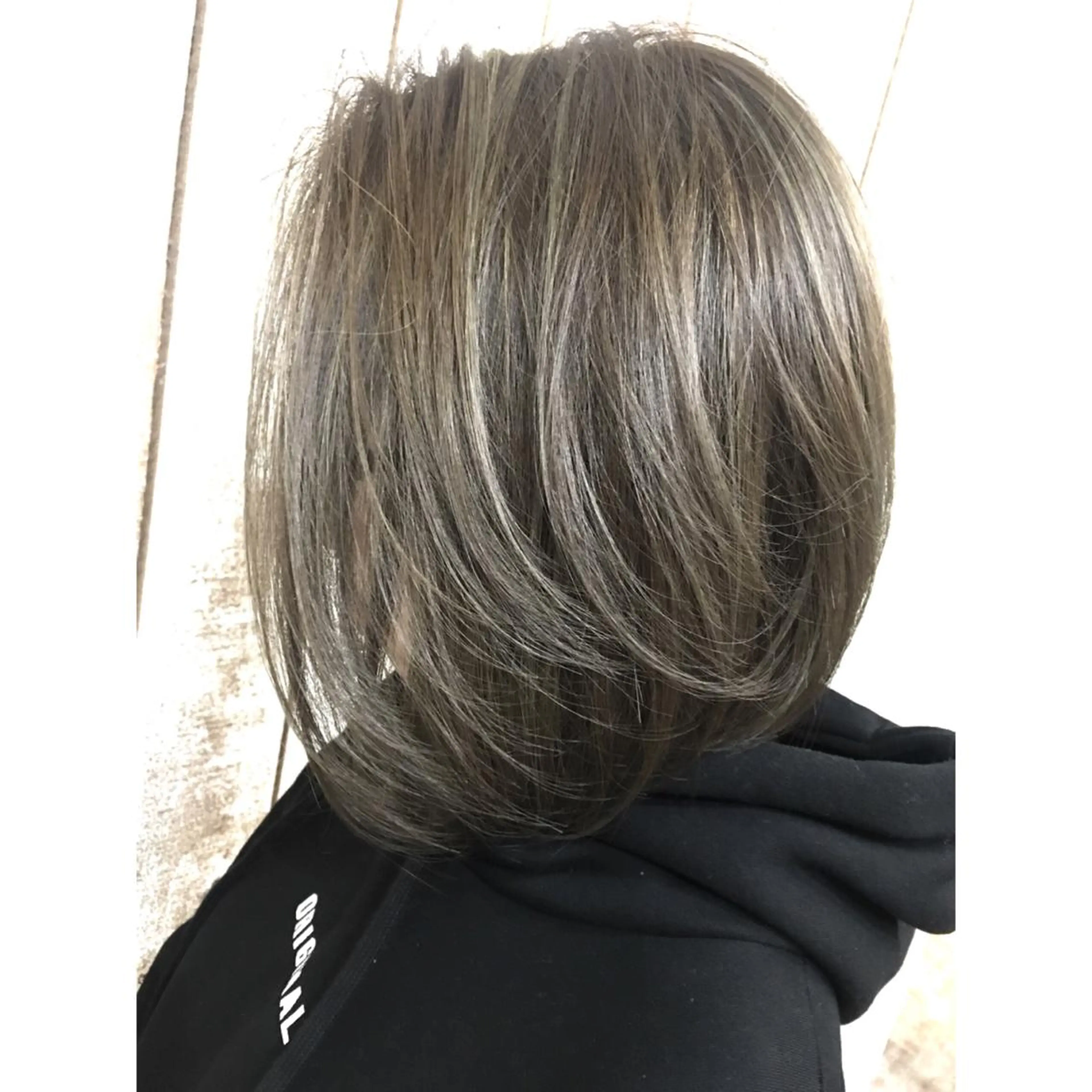 ショート カラー ハイライトカラー 3Dハイライト ハイライト 井上 一平のヘアスタイル