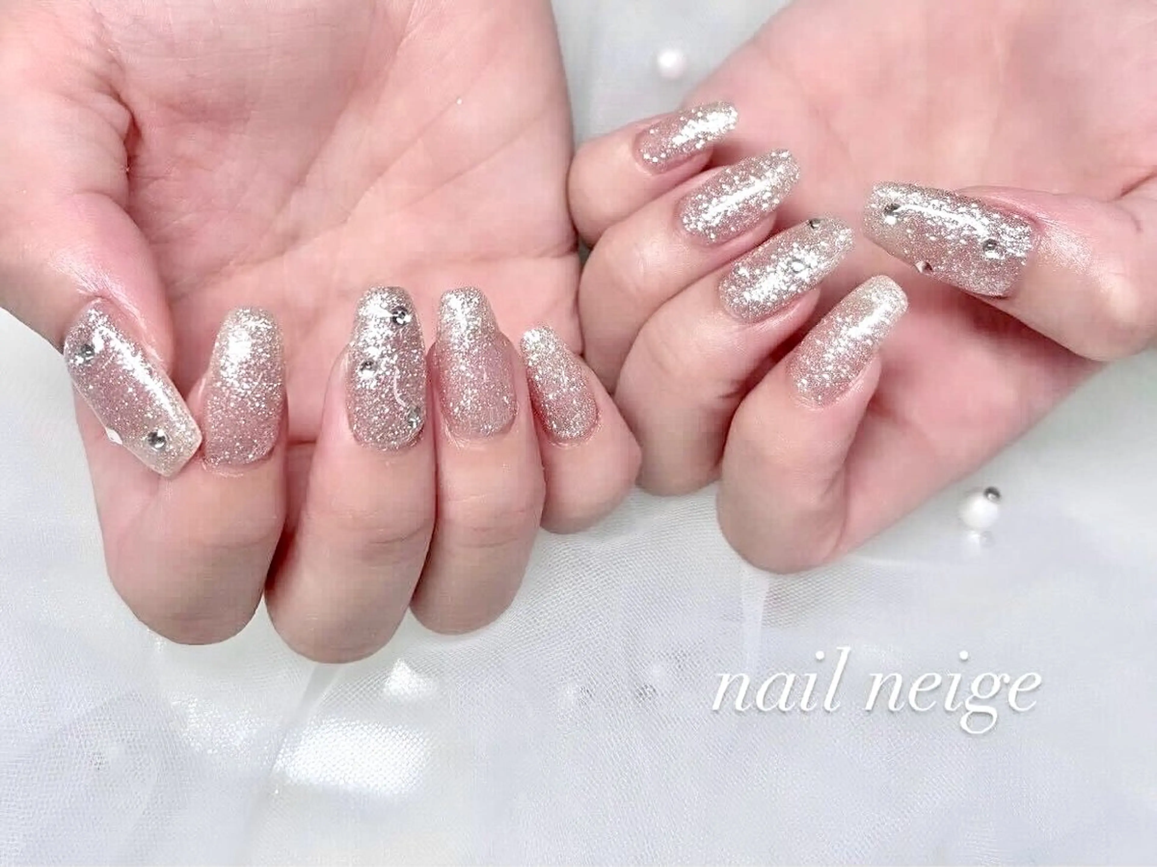 ネイル フラッシュネイル ジェルネイル マグネットネイル ニュアンスネイル パラジェル ハンドネイル Nail Neige🐈🌙のネイルデザイン