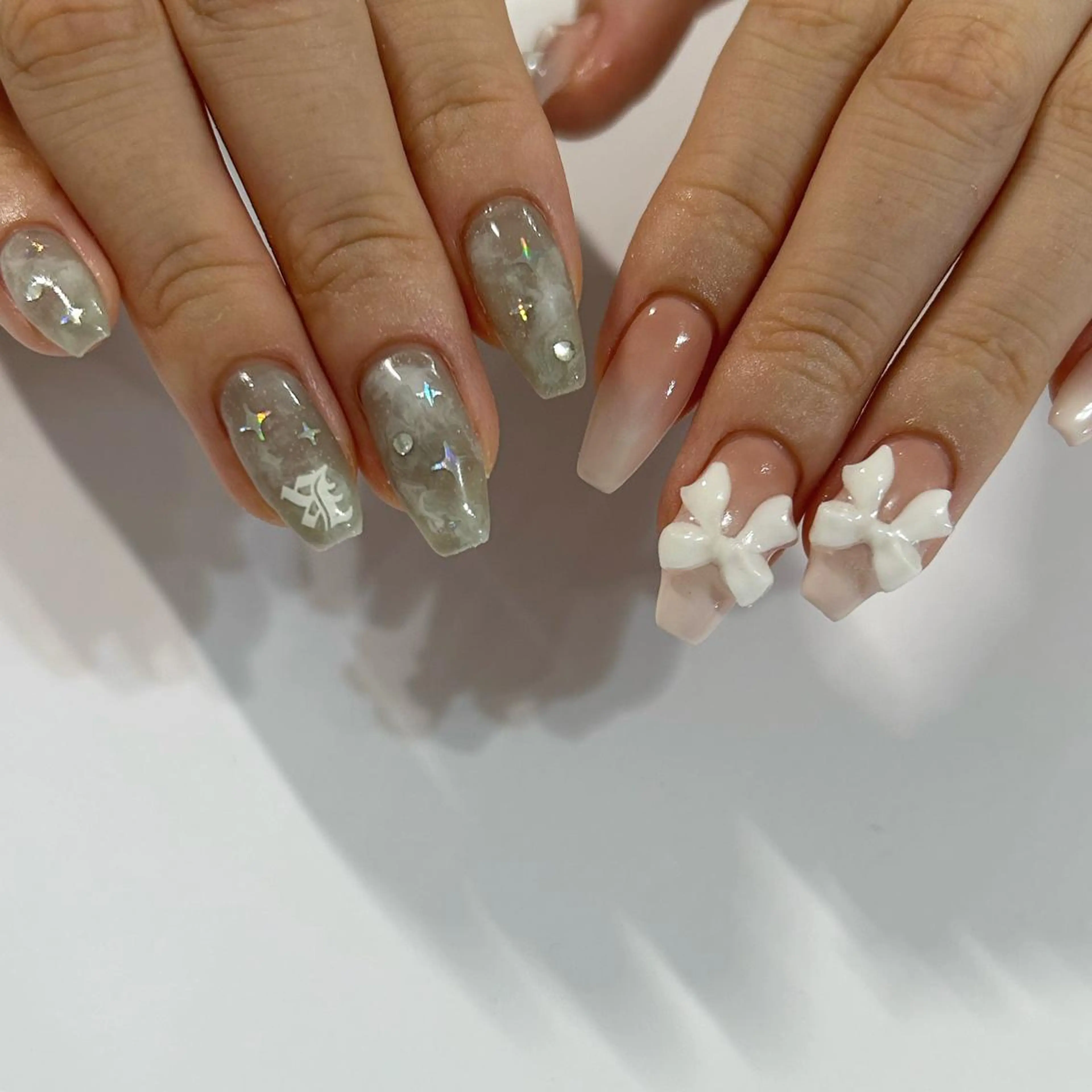 ネイル ハンドネイル ViViA momokaのネイルデザイン