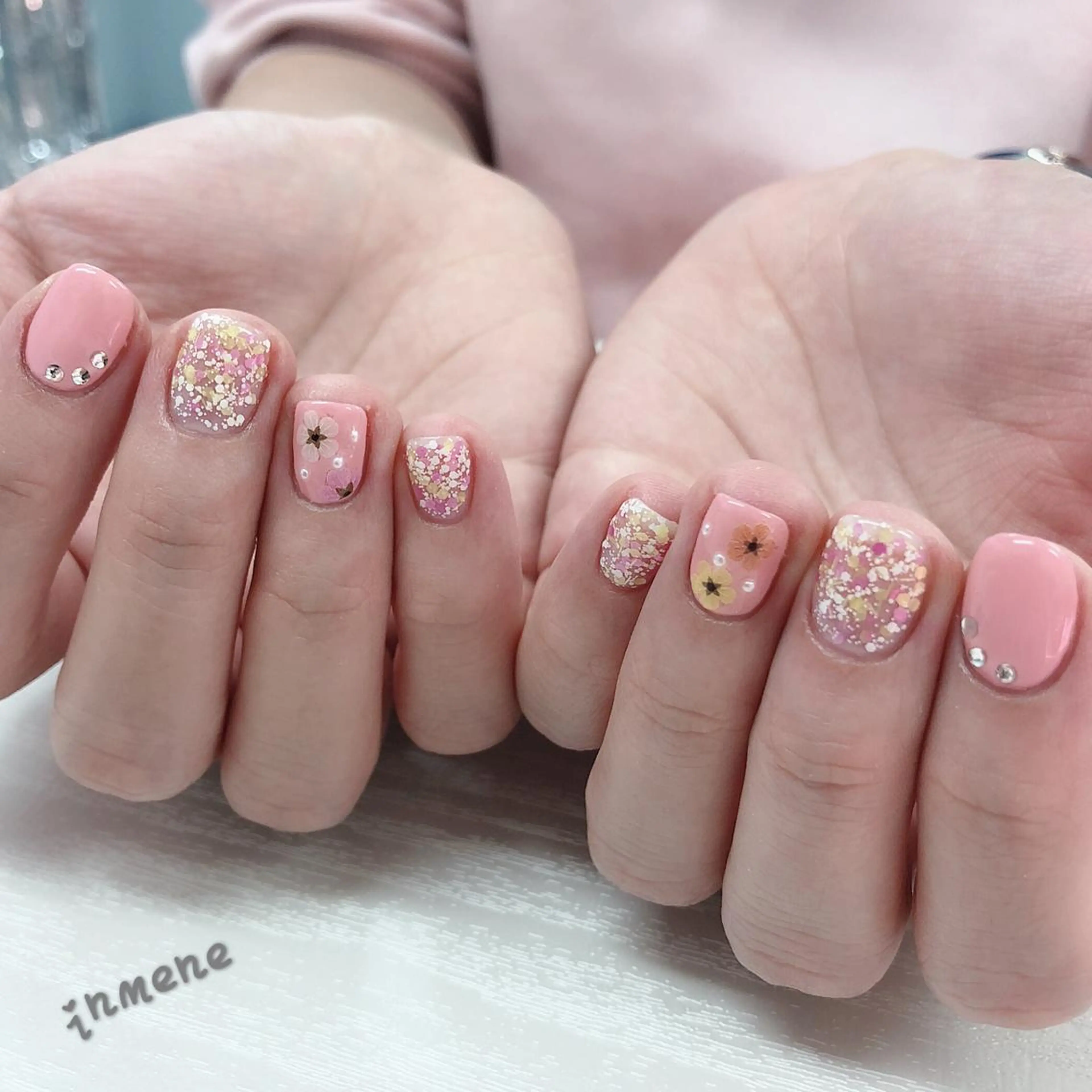 ネイル IN MENEのネイルデザイン