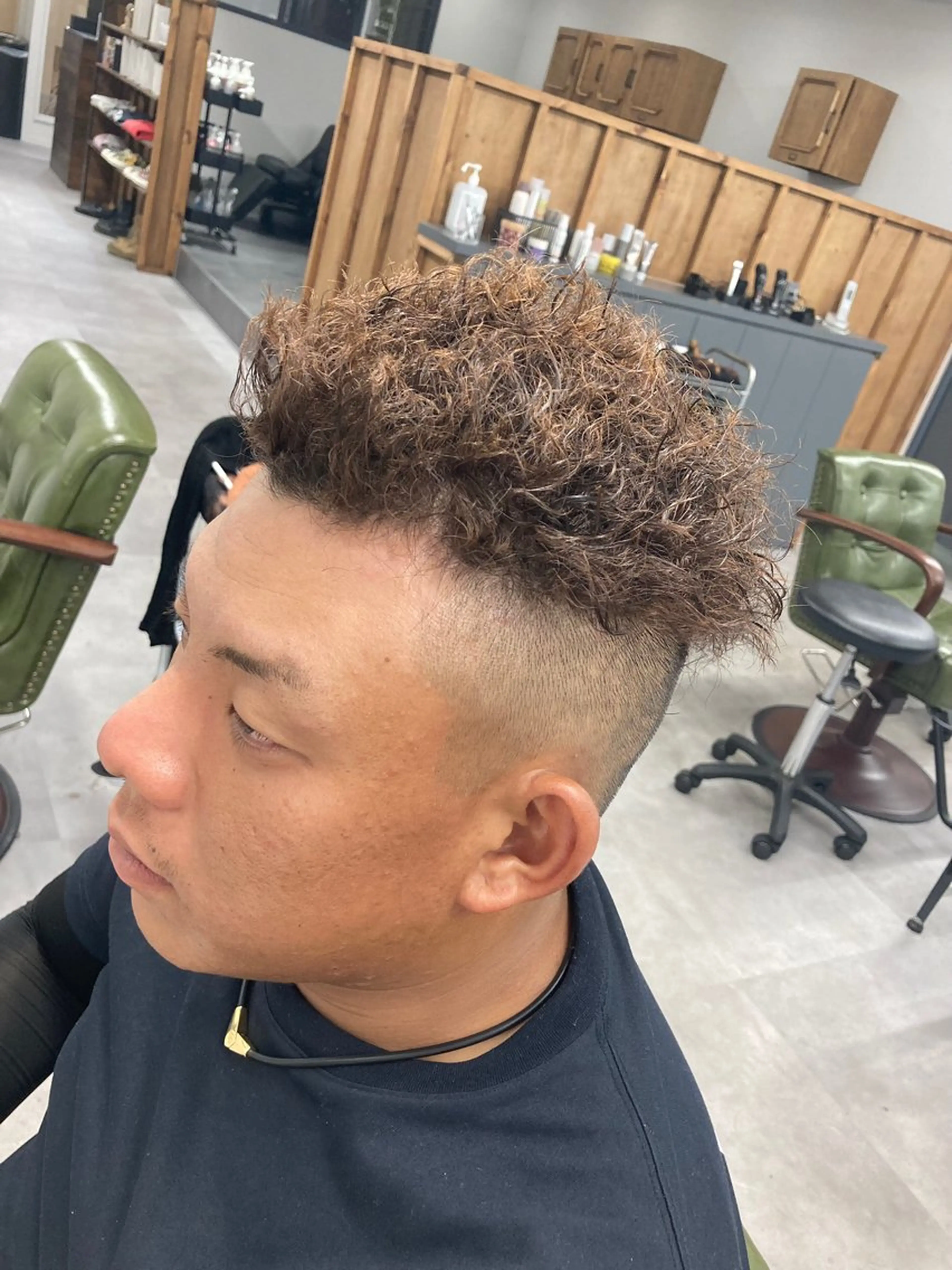 パーマ メンズ メンズパーマ メンズツイストパーマ ツイストパーマ SHAFT Ieiriのヘアスタイル