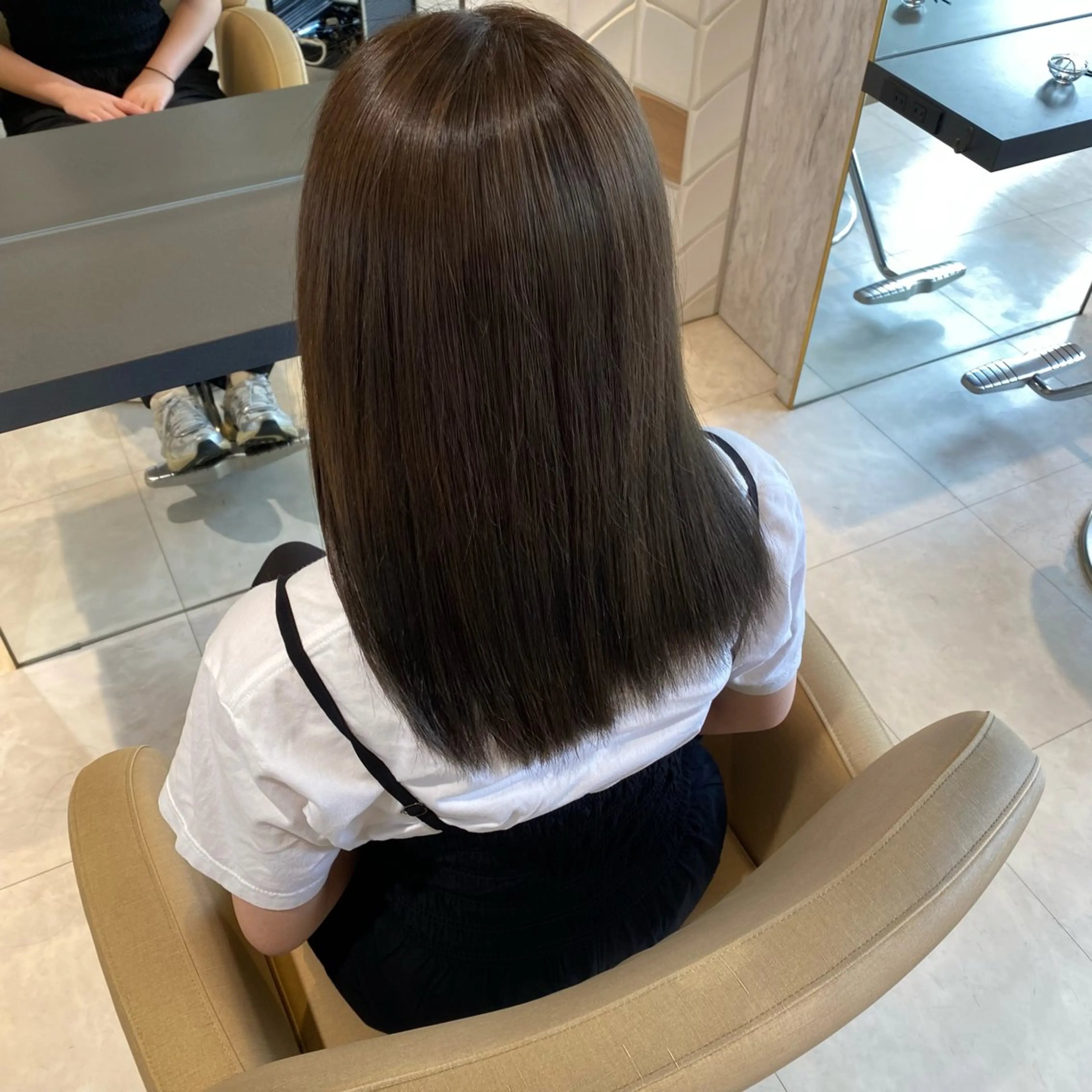 ミディアム カラー募集中 広井優菜のヘアスタイル