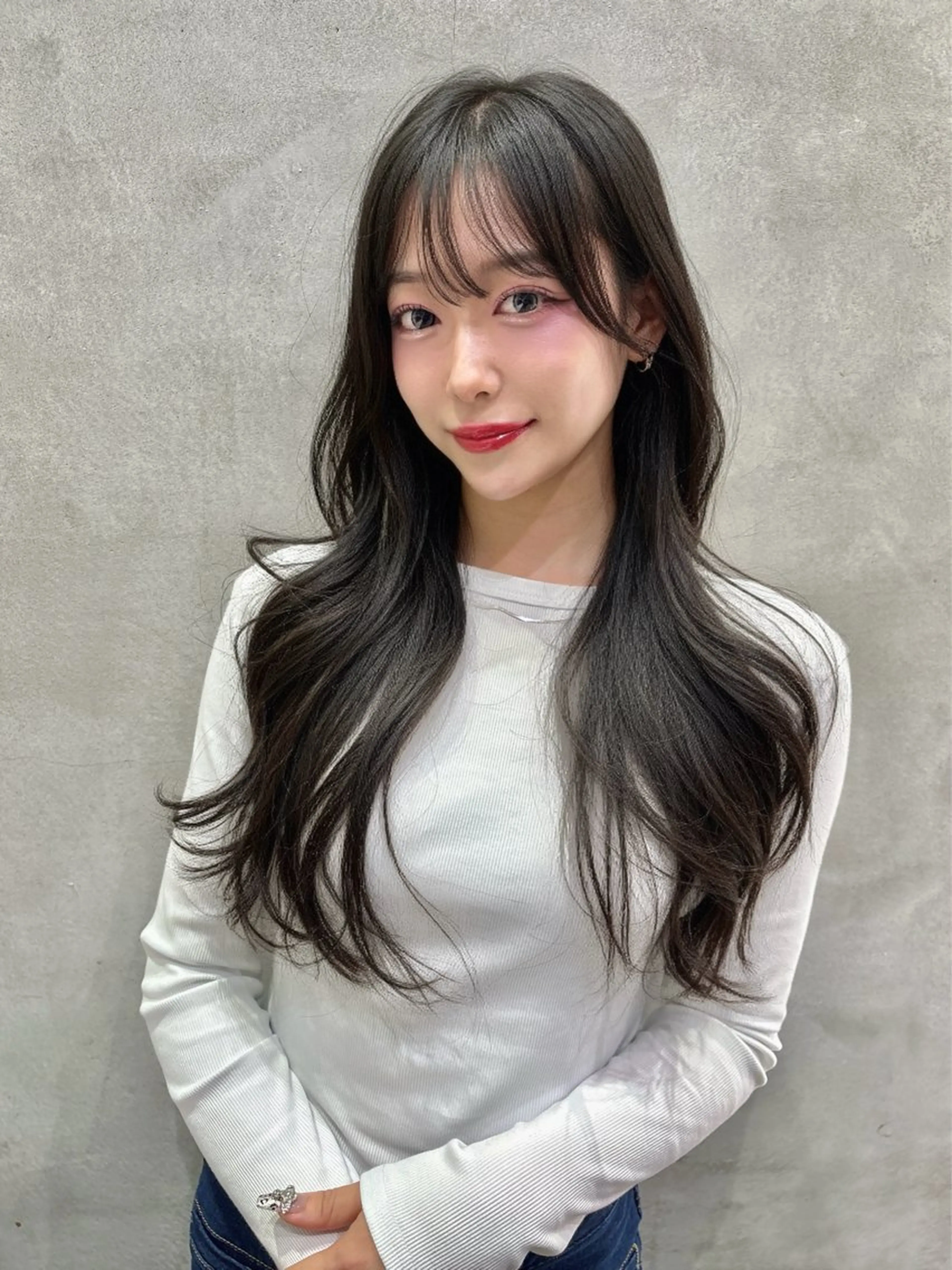 ロング レイヤーカット Londnaitre MAHOのヘアスタイル