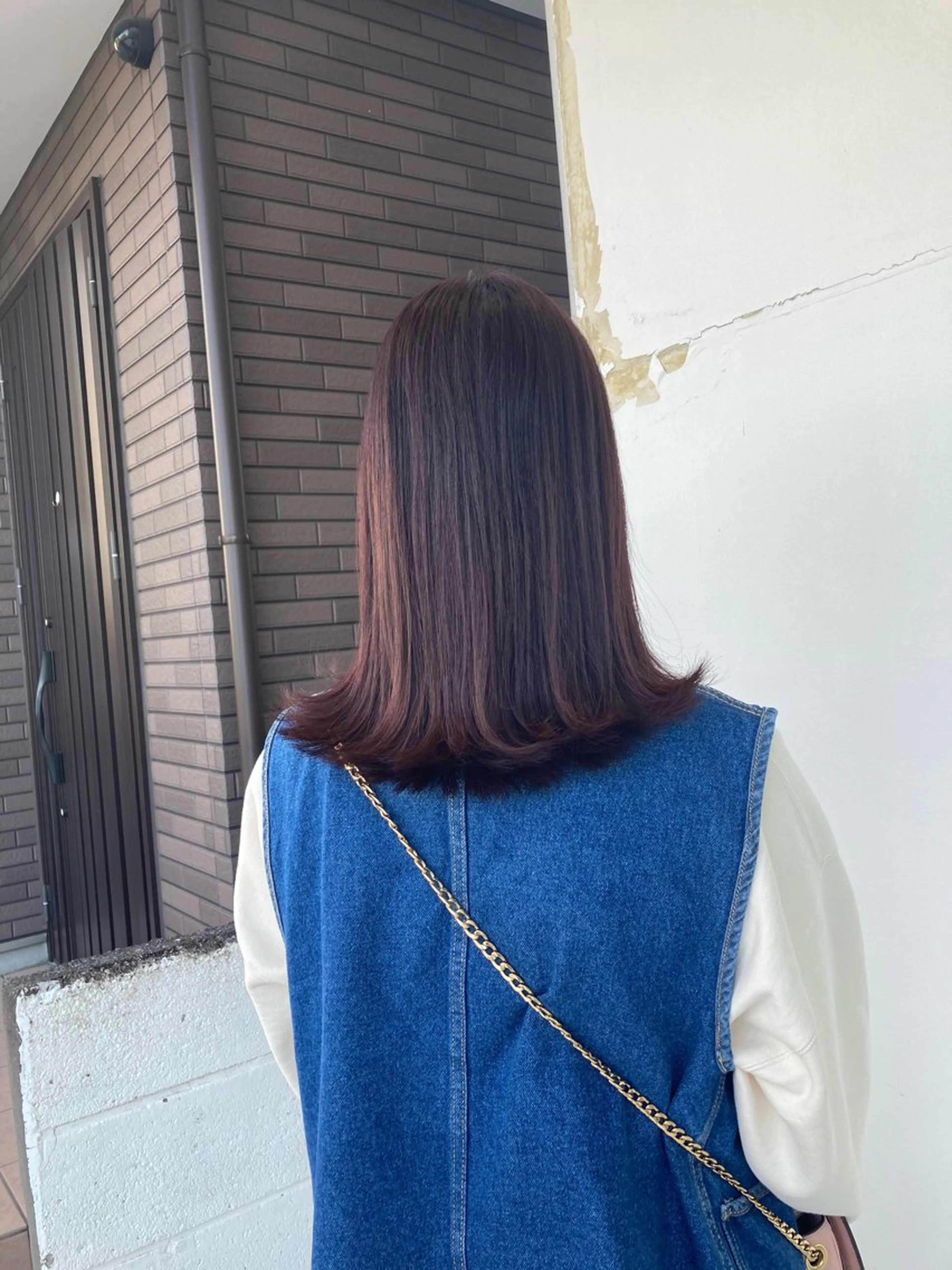 セミロング カット ヘアカラー トリートメント 暗髪つや髪💫 岡本彩花のヘアスタイル