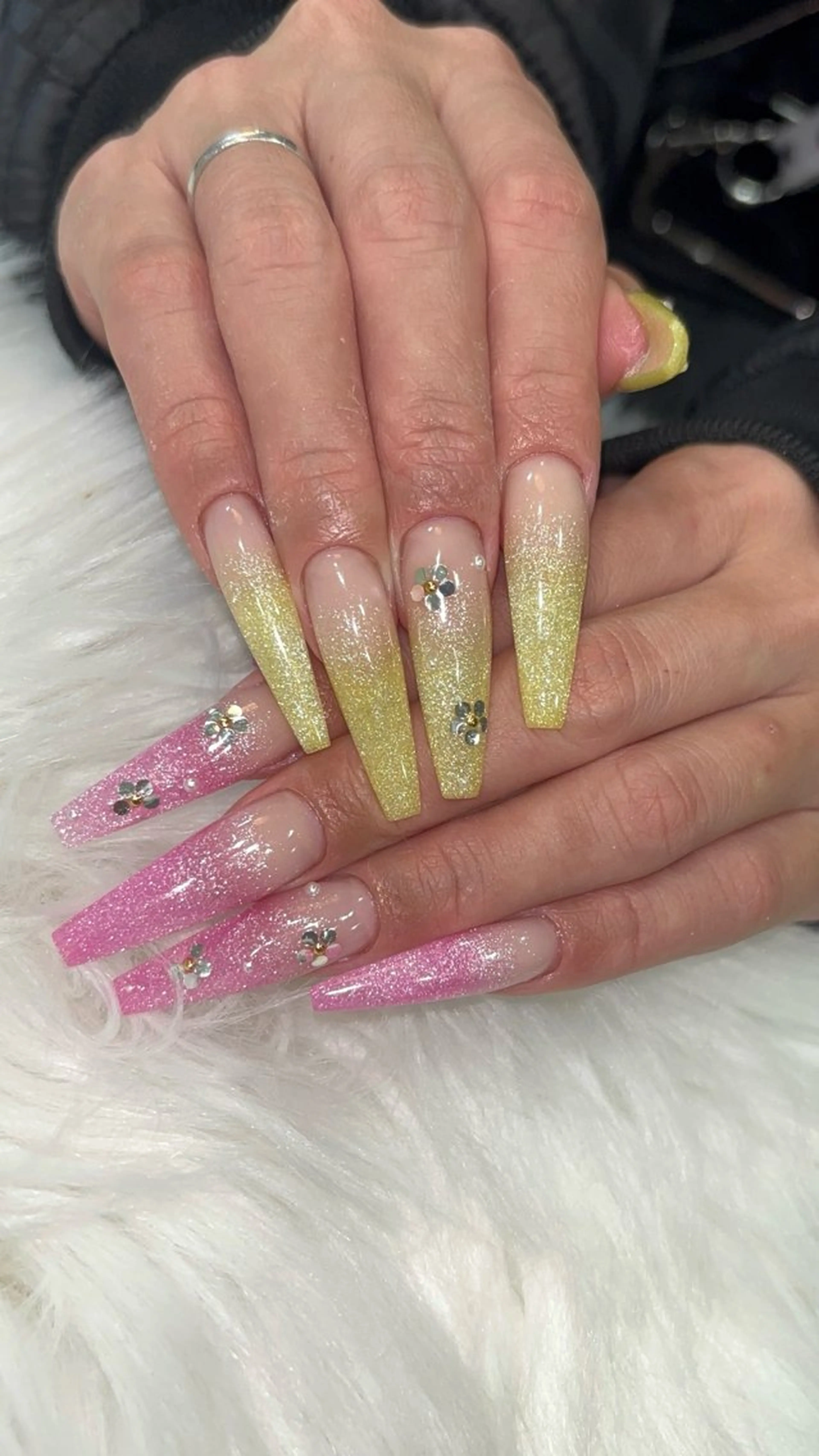 ネイル ハンドネイル nail salon FLEEKのネイルデザイン