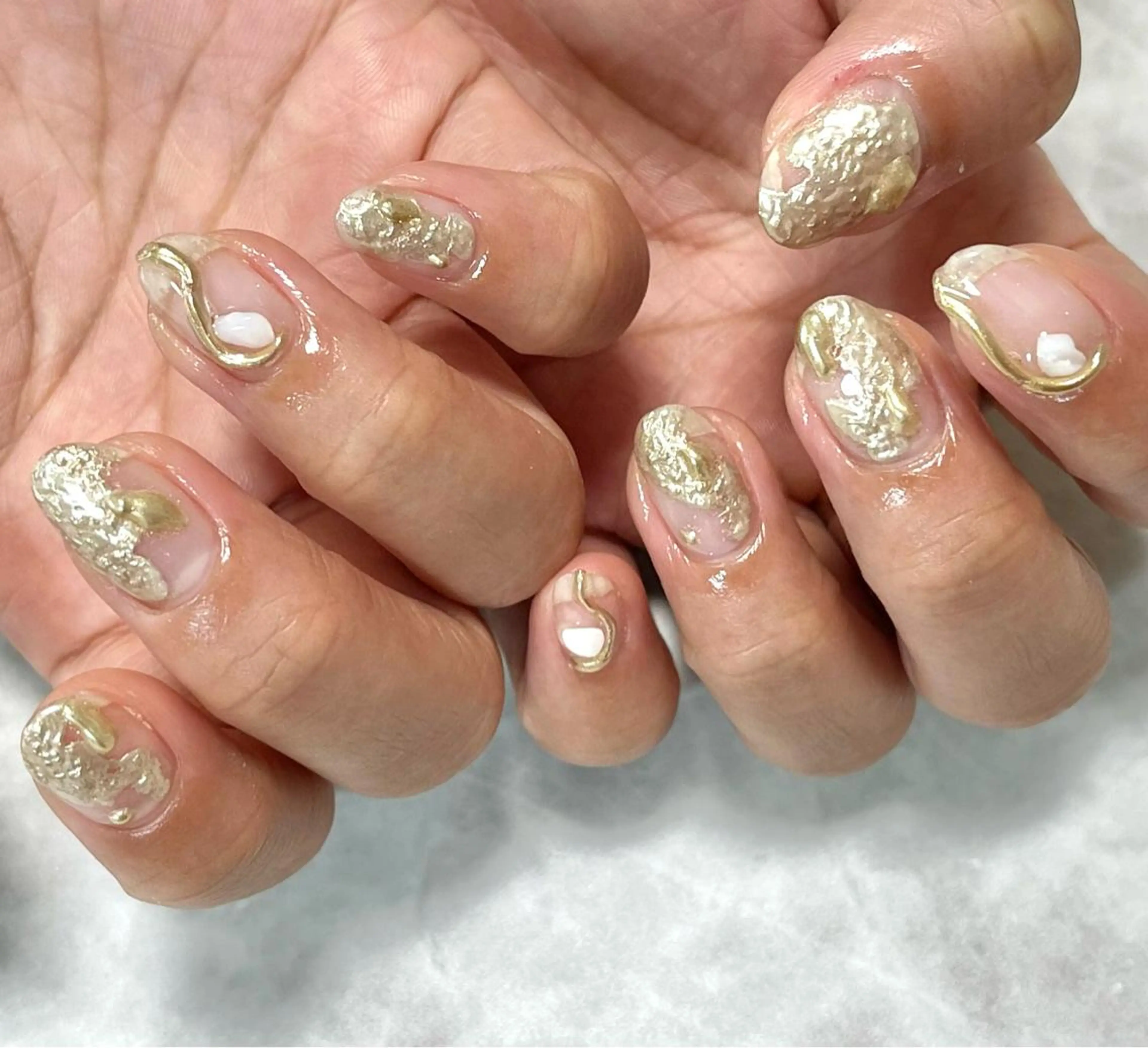 ネイル ジェルネイル キラキラネイル 韓国ネイル ミラーネイル オフィスネイル ハンドネイル nails' it...のネイルデザイン