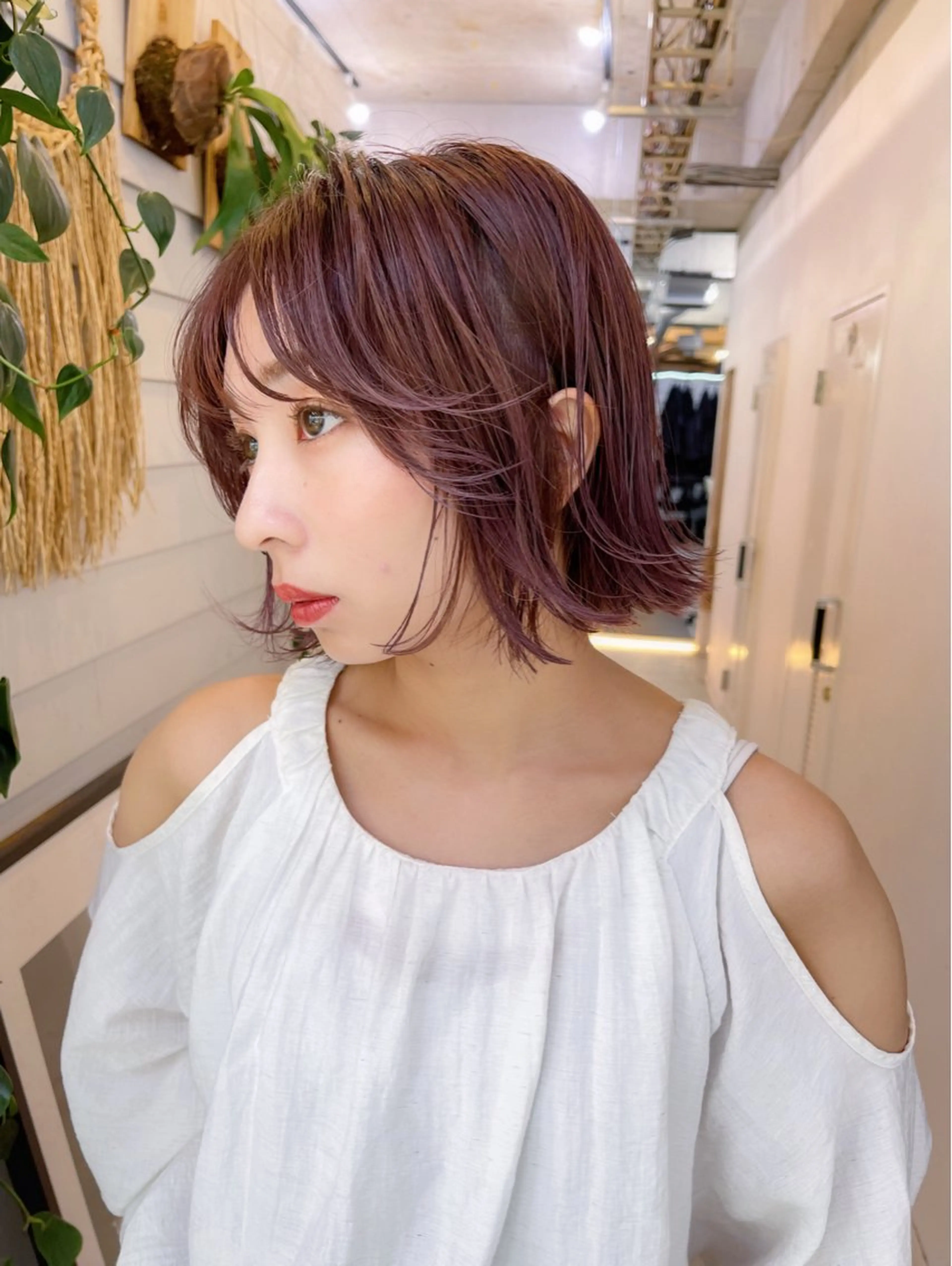 ミディアム カラー ブリーチ ダブルカラー ブリーチなしカラー 顔周りカット ヘアカラー トリートメント AiM 大名　似合わせカットのヘアスタイル