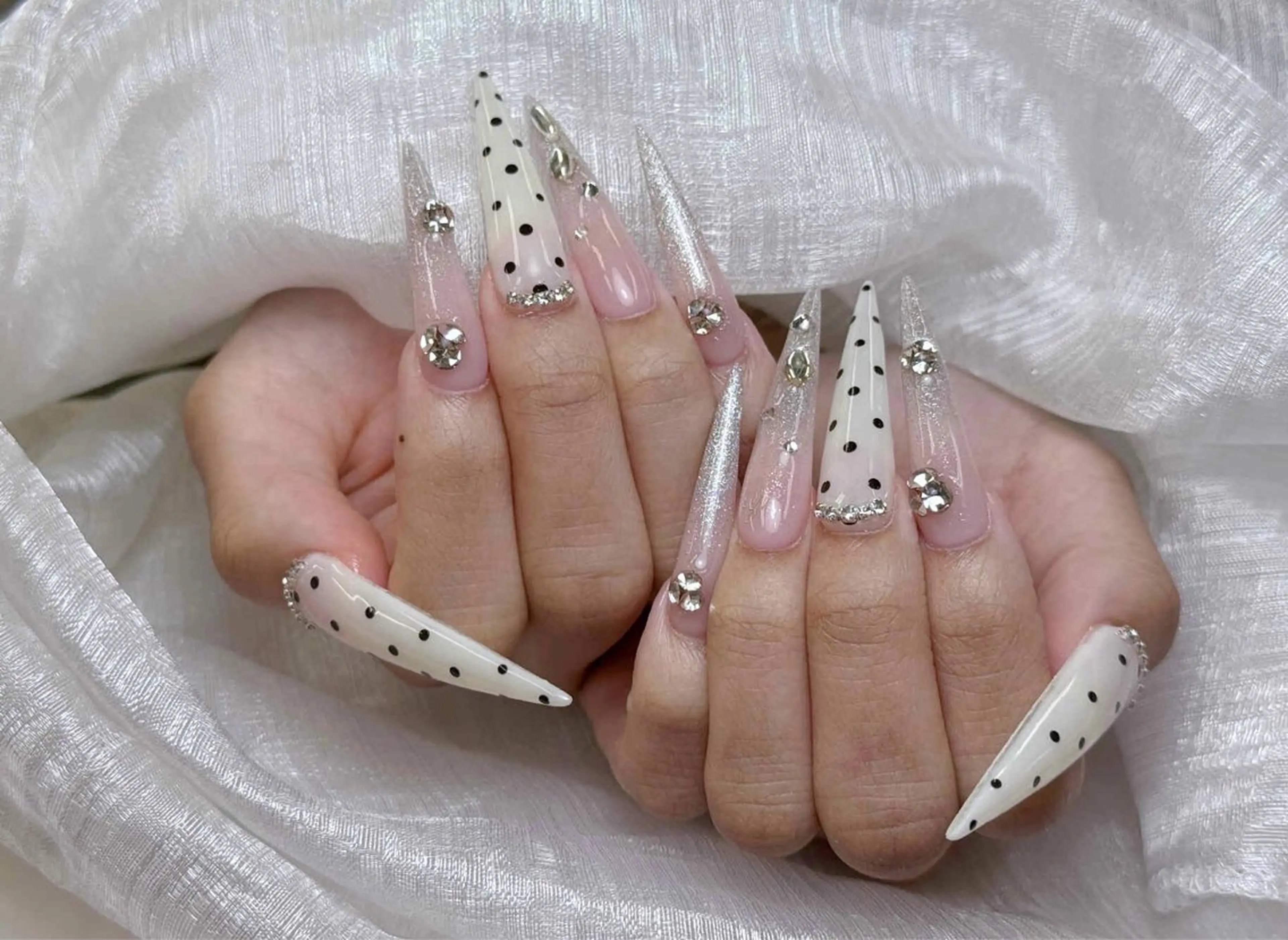 ネイル アートネイル ジェルネイル ネイルチップ ハンドネイル Jenn Nail Salonのネイルデザイン