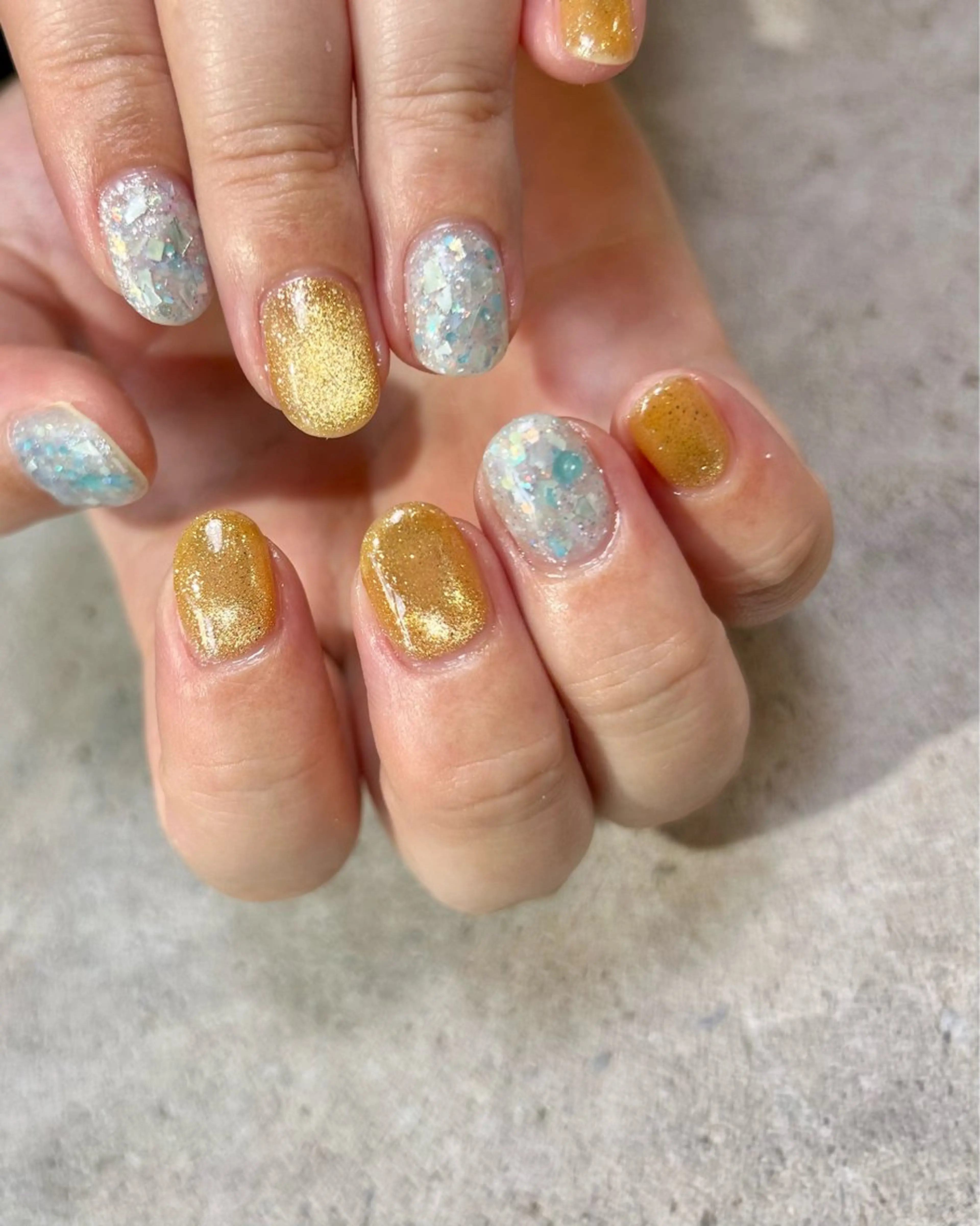 ネイル 水色 黄色 ハンドネイル Reflection marikoのネイルデザイン