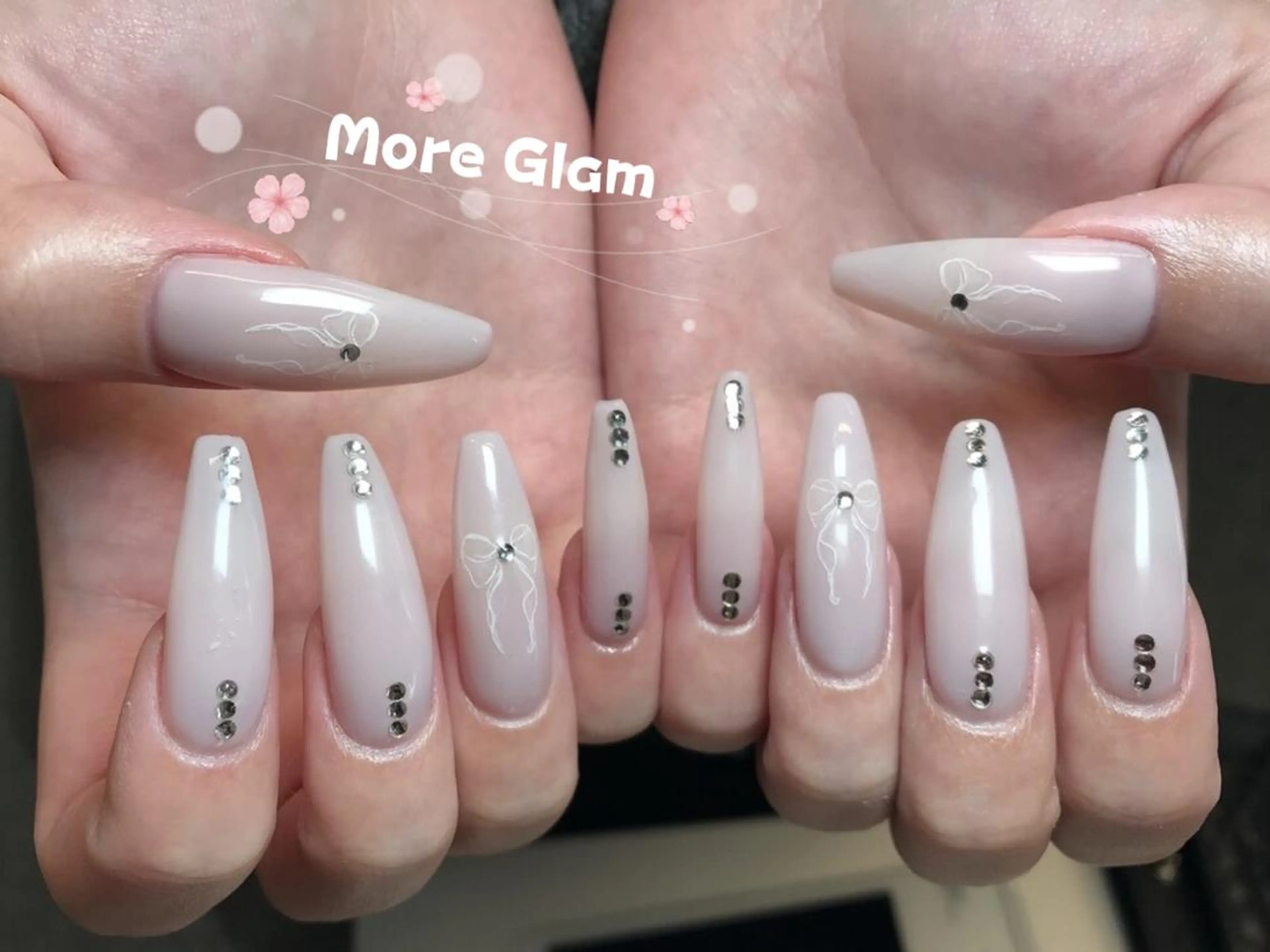 ネイル MoreGlam ネイルのネイルデザイン