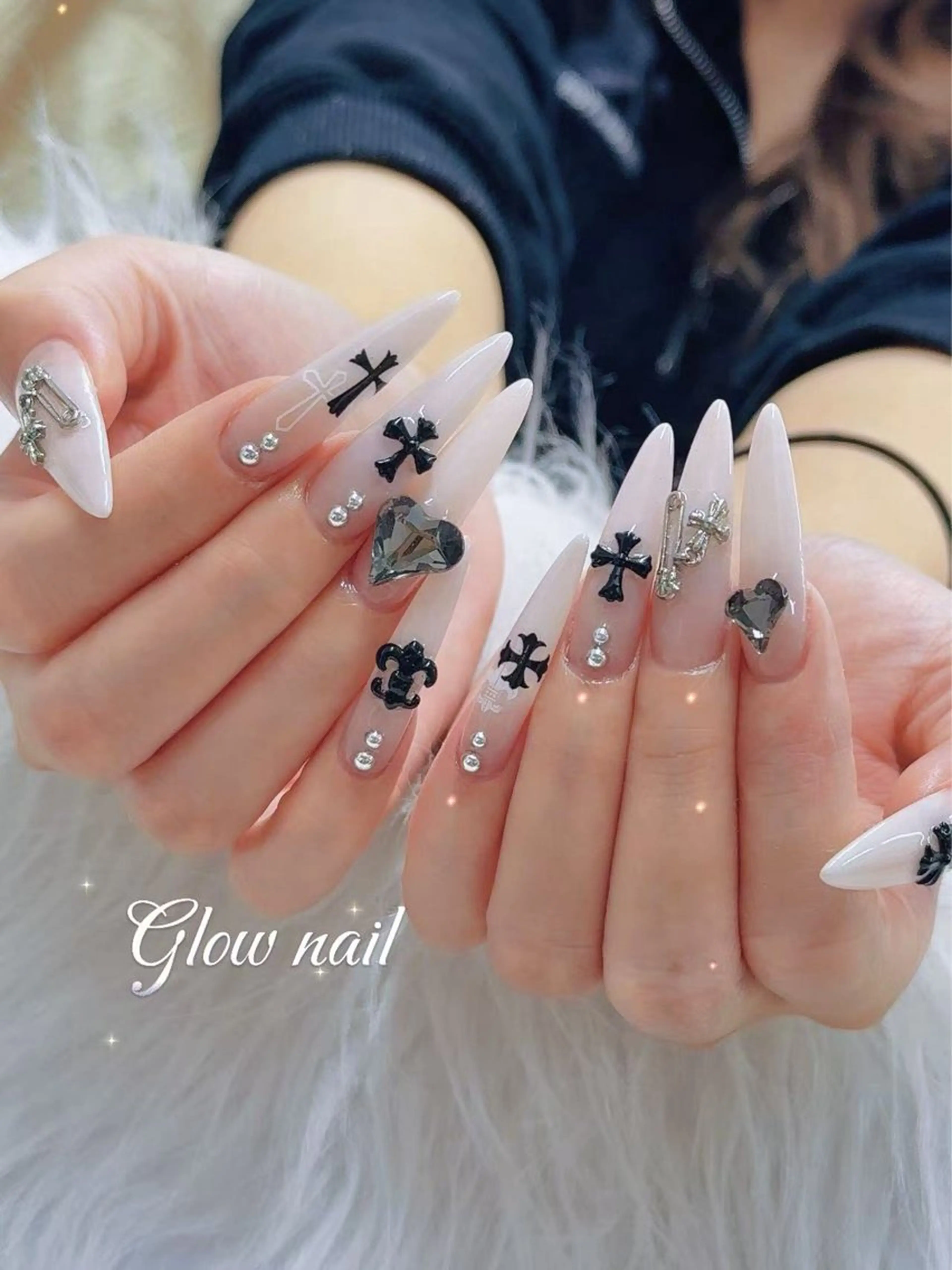 ネイル Glow Nail スカルプ専門店のネイルデザイン