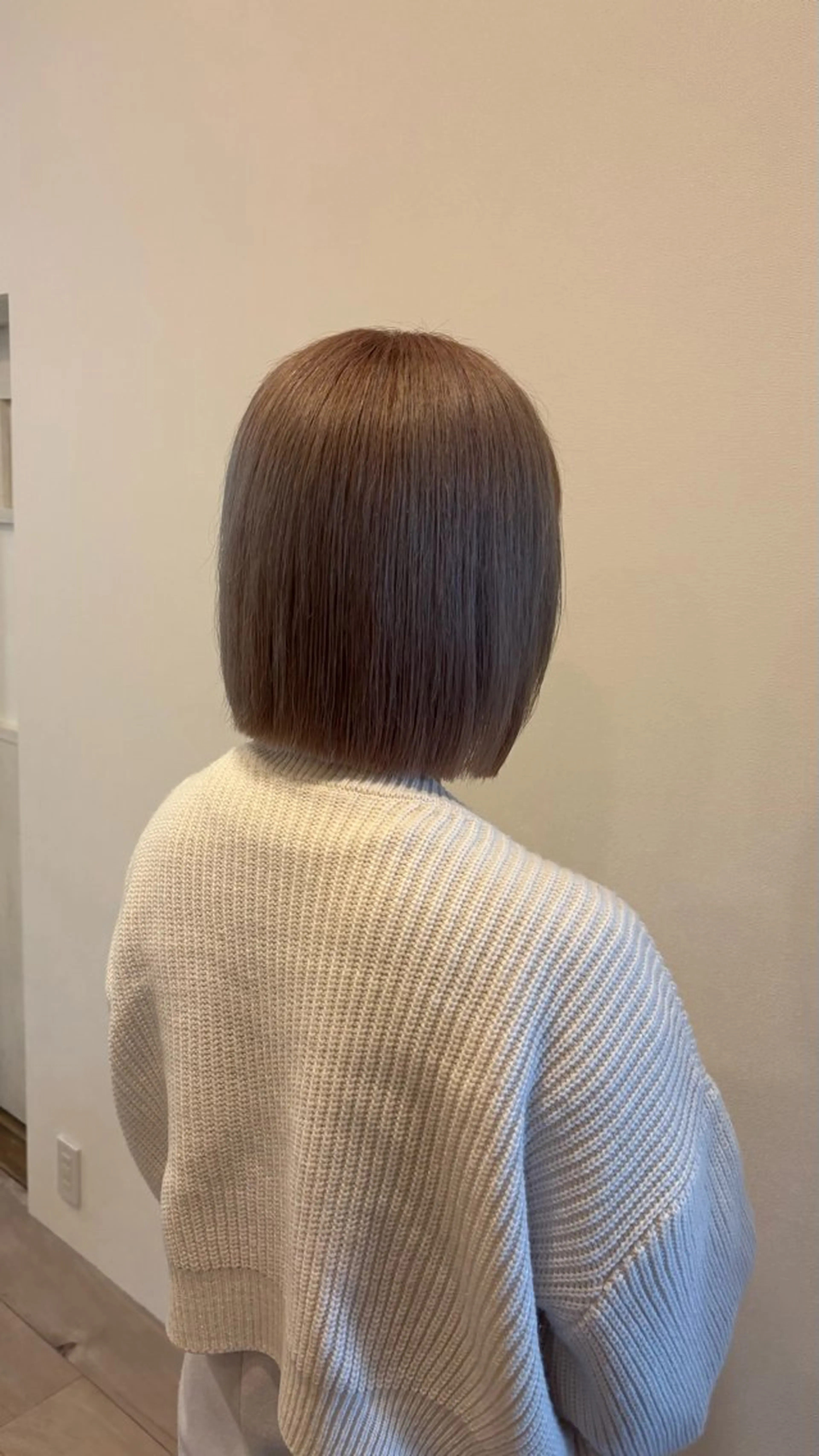 ショート カラー カット 伴 星来のヘアスタイル