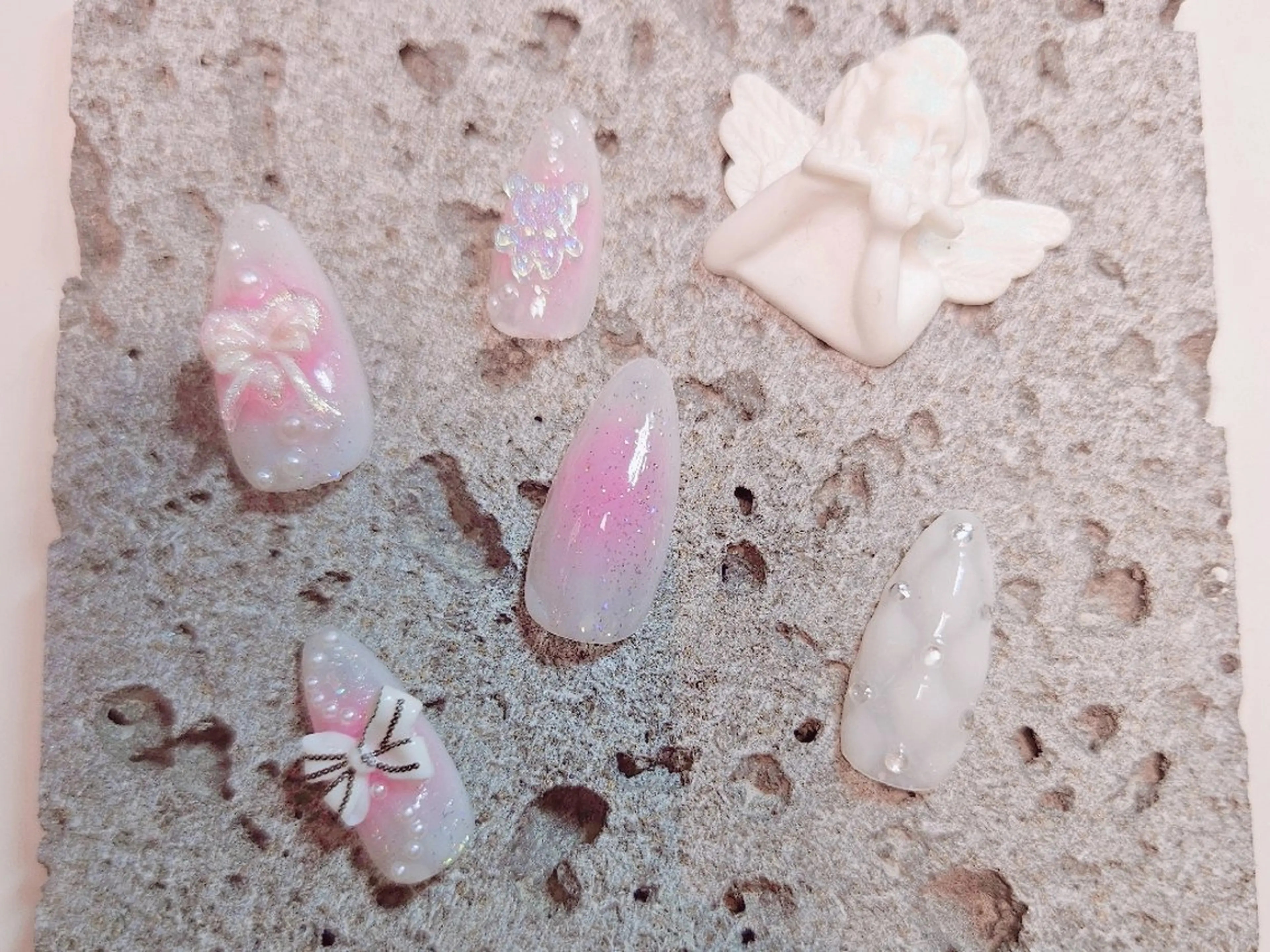 チークネイル　(ワンホンネイル)の写真