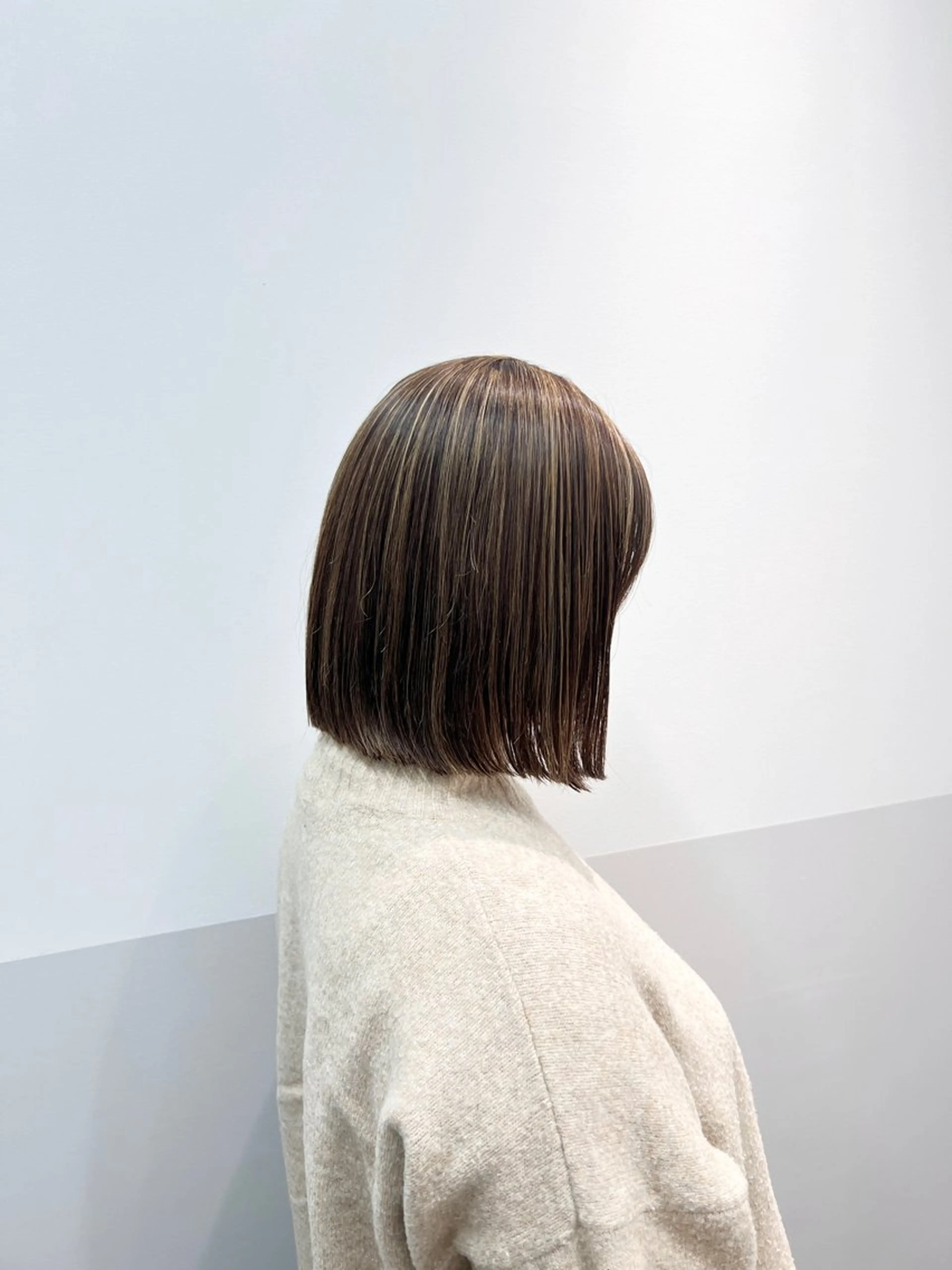 ミディアム カラー ブリーチ 透明感カラー ハイライトカラー ボブ ハイライト カット ヘアカラー 似合わせレイヤー/ 美髪縮毛矯正/ミナエのヘアスタイル