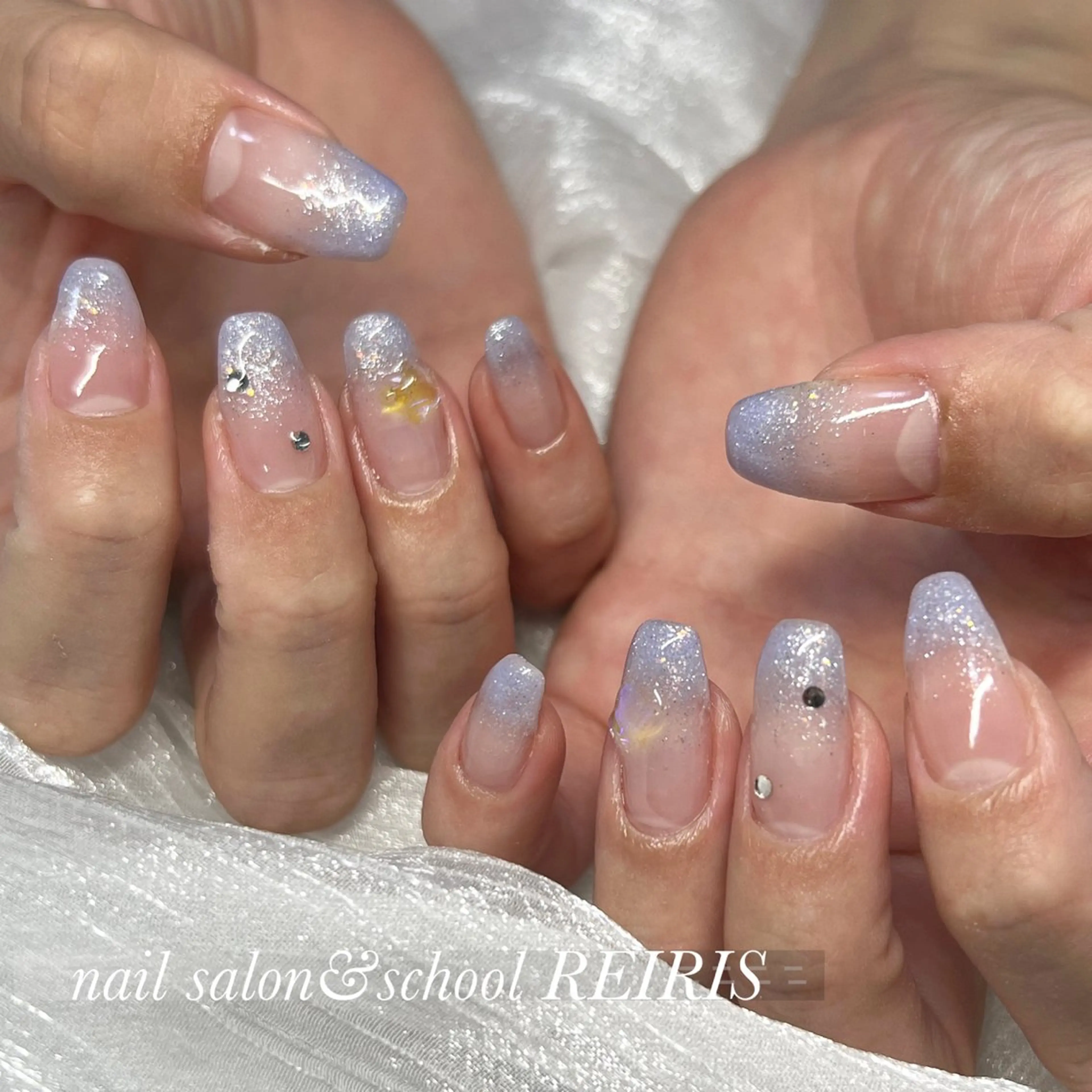 ネイル ストーンネイル ハンドネイル Nail salon REIRISのネイルデザイン