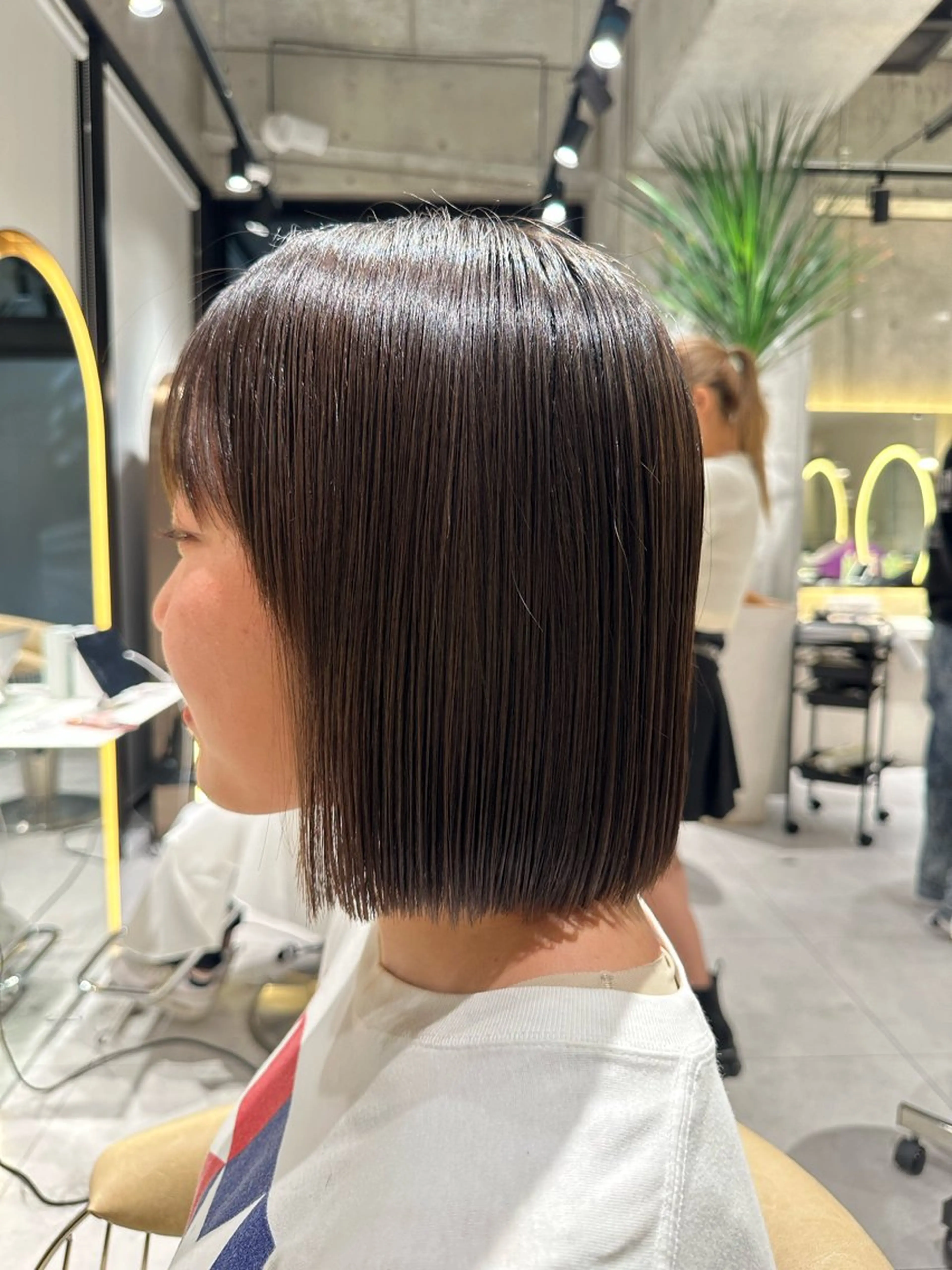 ミディアム カット 縮毛矯正 トリートメント ✨髪質改善特化✨副 店長椎葉信乃介のヘアスタイル