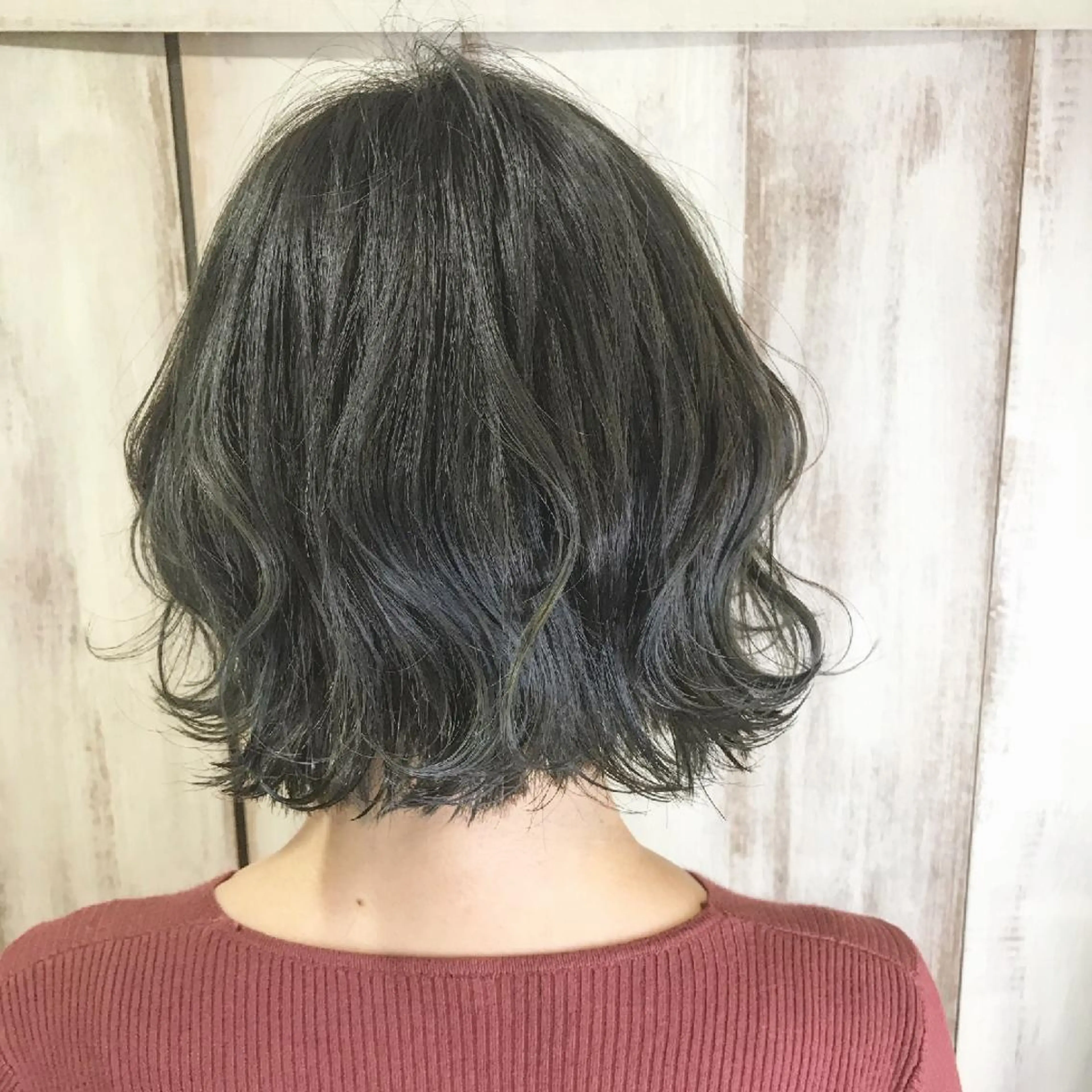 ミディアム カラー カット ヘアカラー トリートメント AnFye une qatllのヘアスタイル
