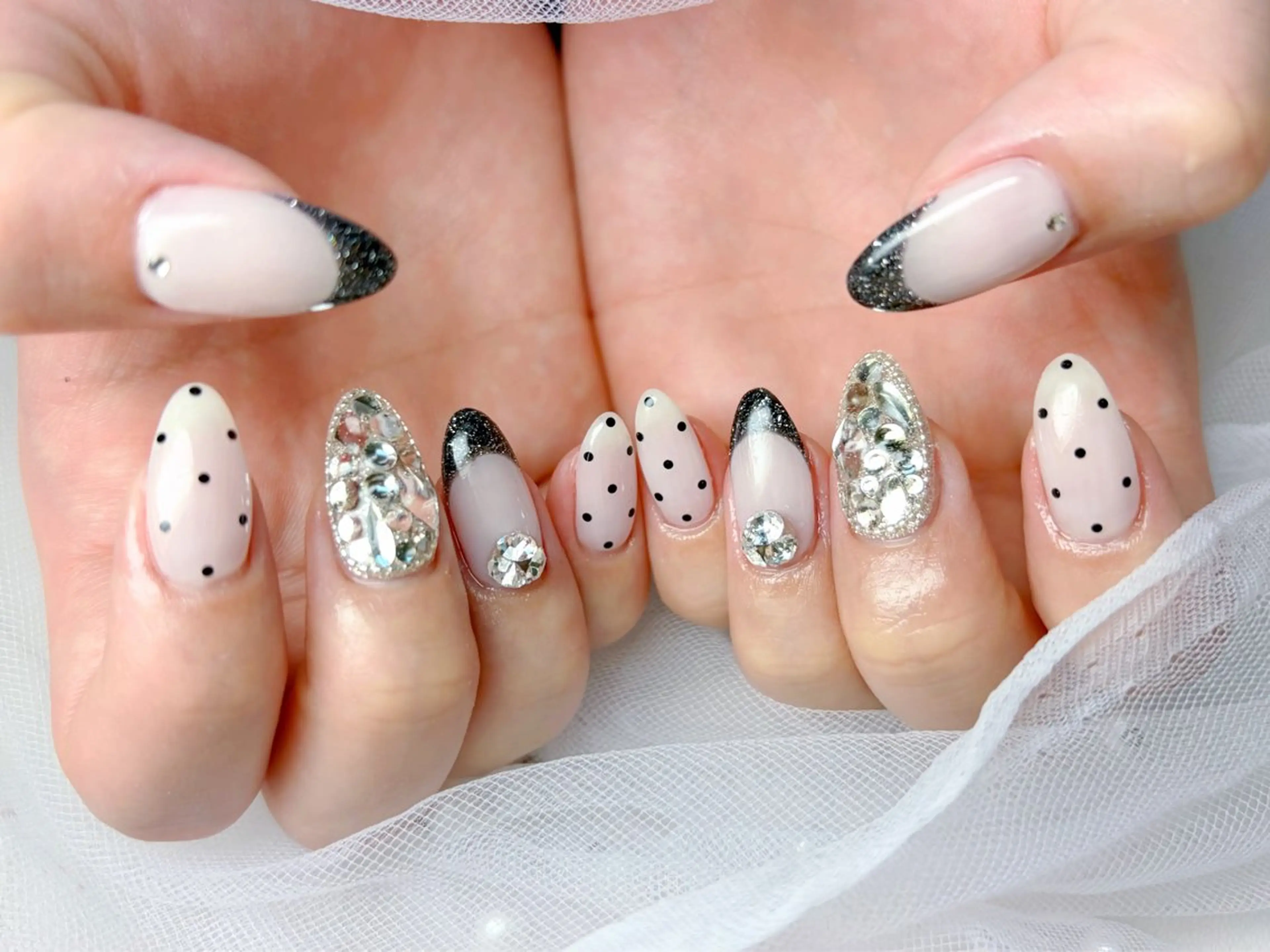 ネイル ハンドネイル Queennail 北堀江Yumiのネイルデザイン