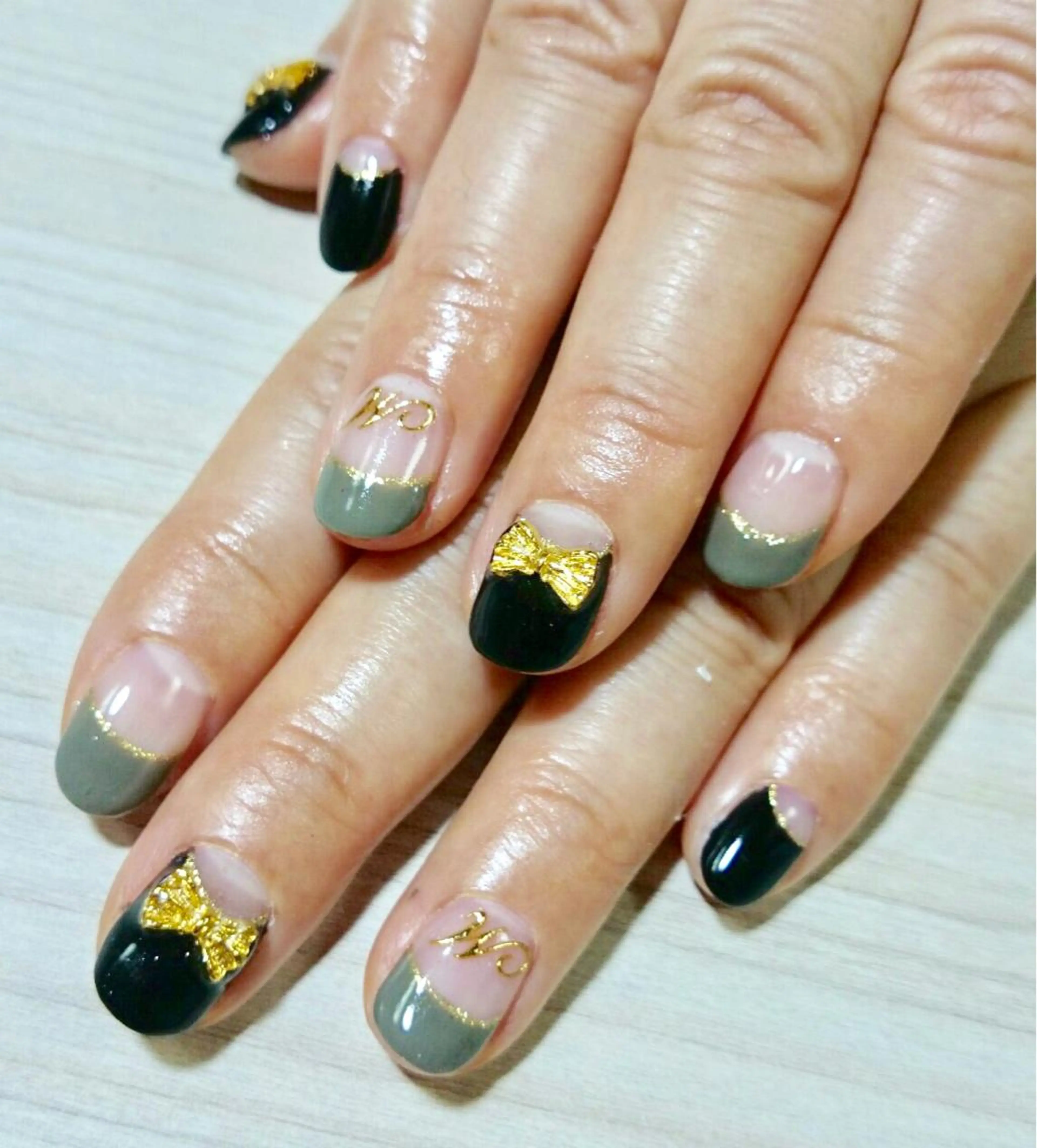 ネイル フレンチネイル 安藤 Charlotteのネイルデザイン