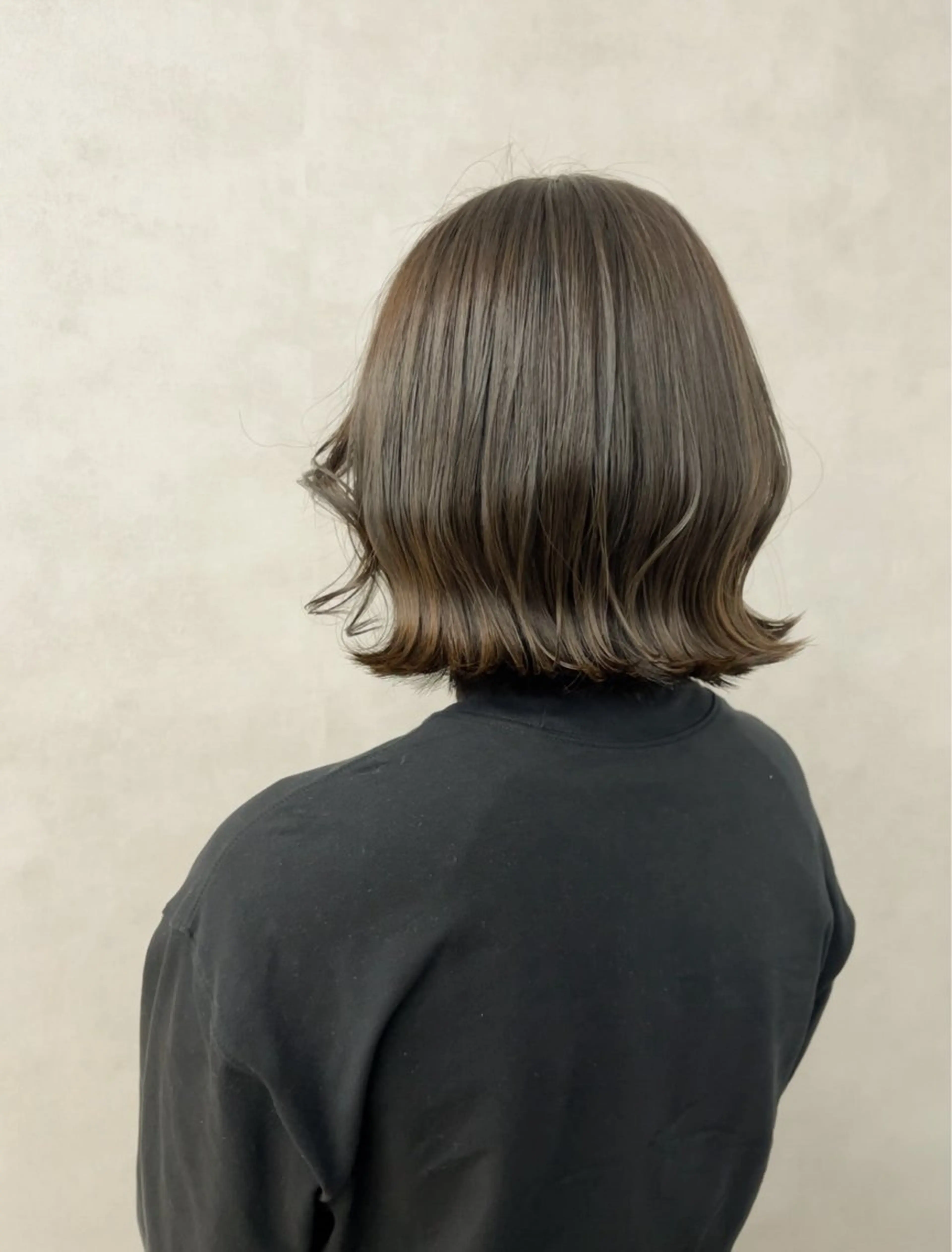 ショート カラー グレージュ オリーブグレージュ オリーブグレー FERIA あべの yumeho🍭のヘアスタイル