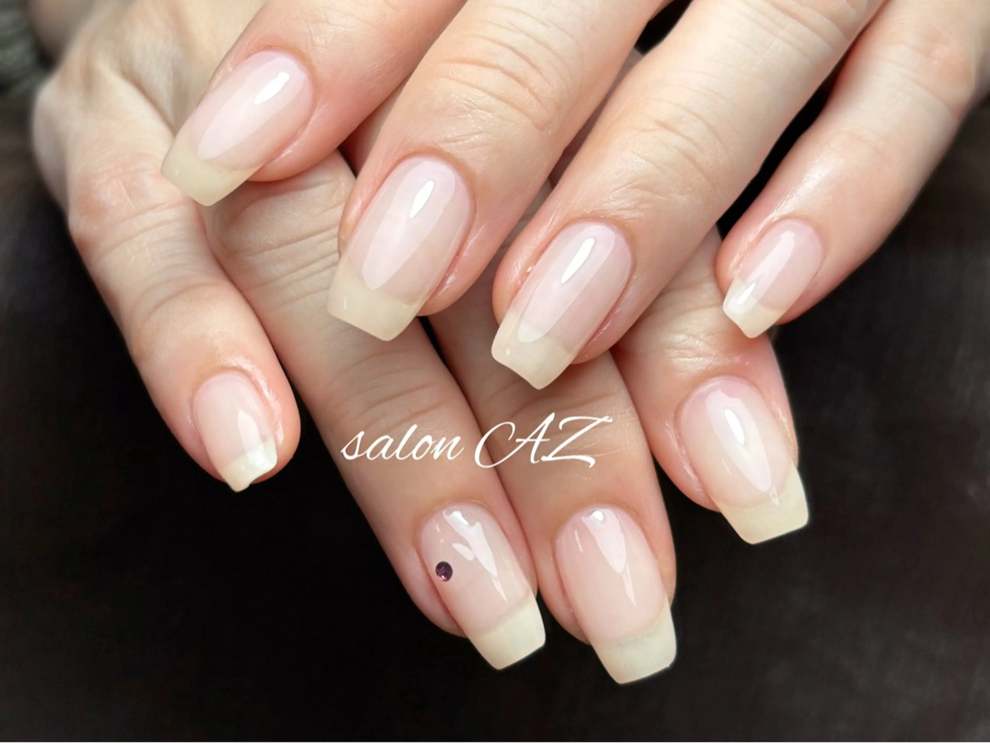 ネイル アートネイル 長さ出し フットネイル フレンチネイル ジェルネイル ハンドネイル salon AZのネイルデザイン