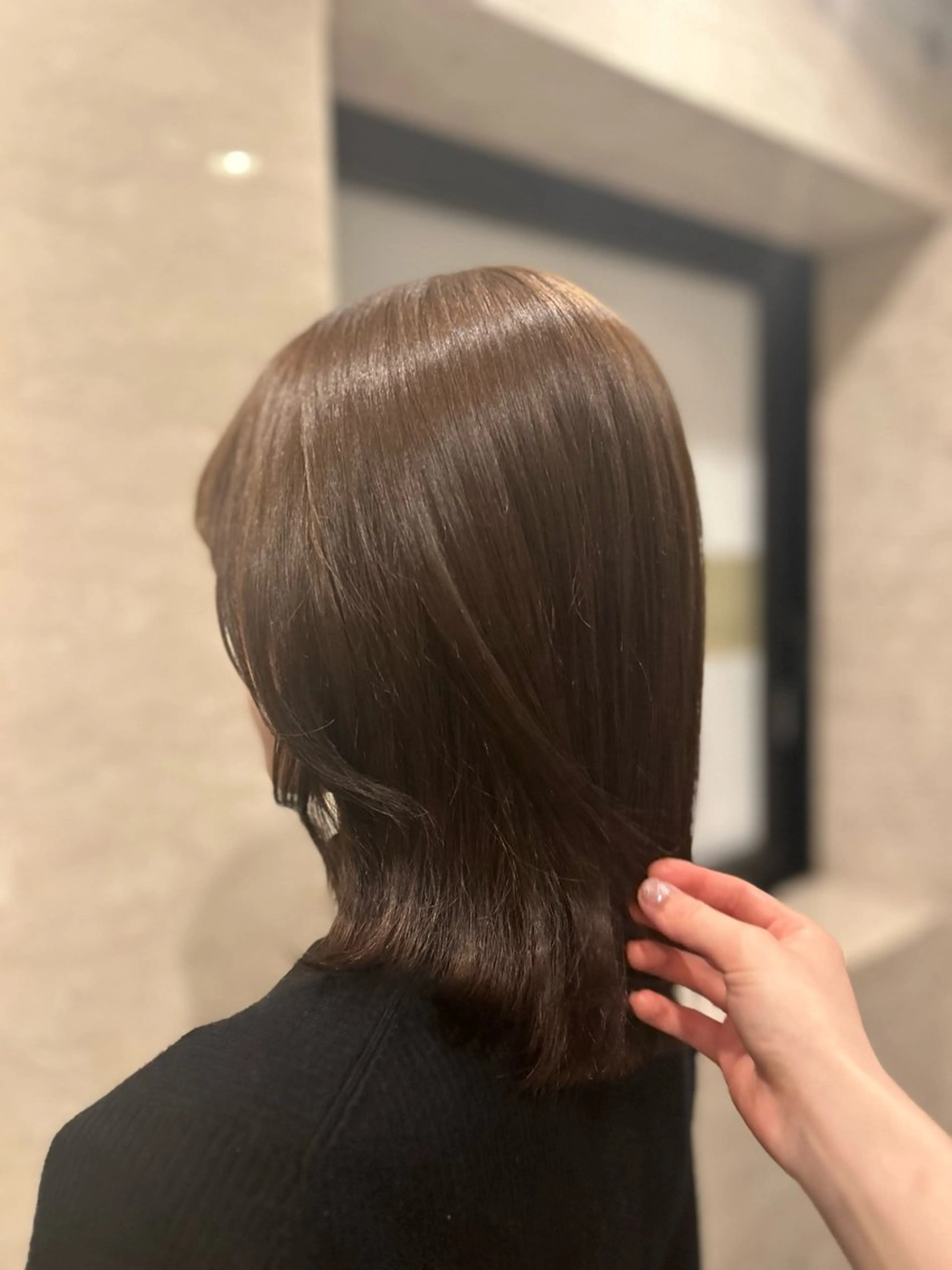 ミディアム カラー 日南乃/柔らか ブラウンカラーのヘアスタイル